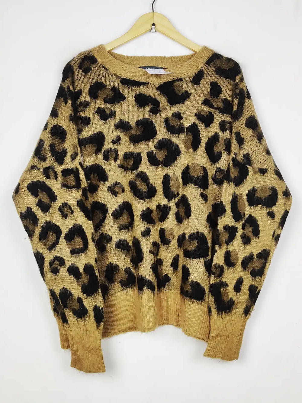 Buy online pre-used pre-loved 100% authentic & Original branded Primark (WT-10501) available in Pakistan. Top international brands avilable.