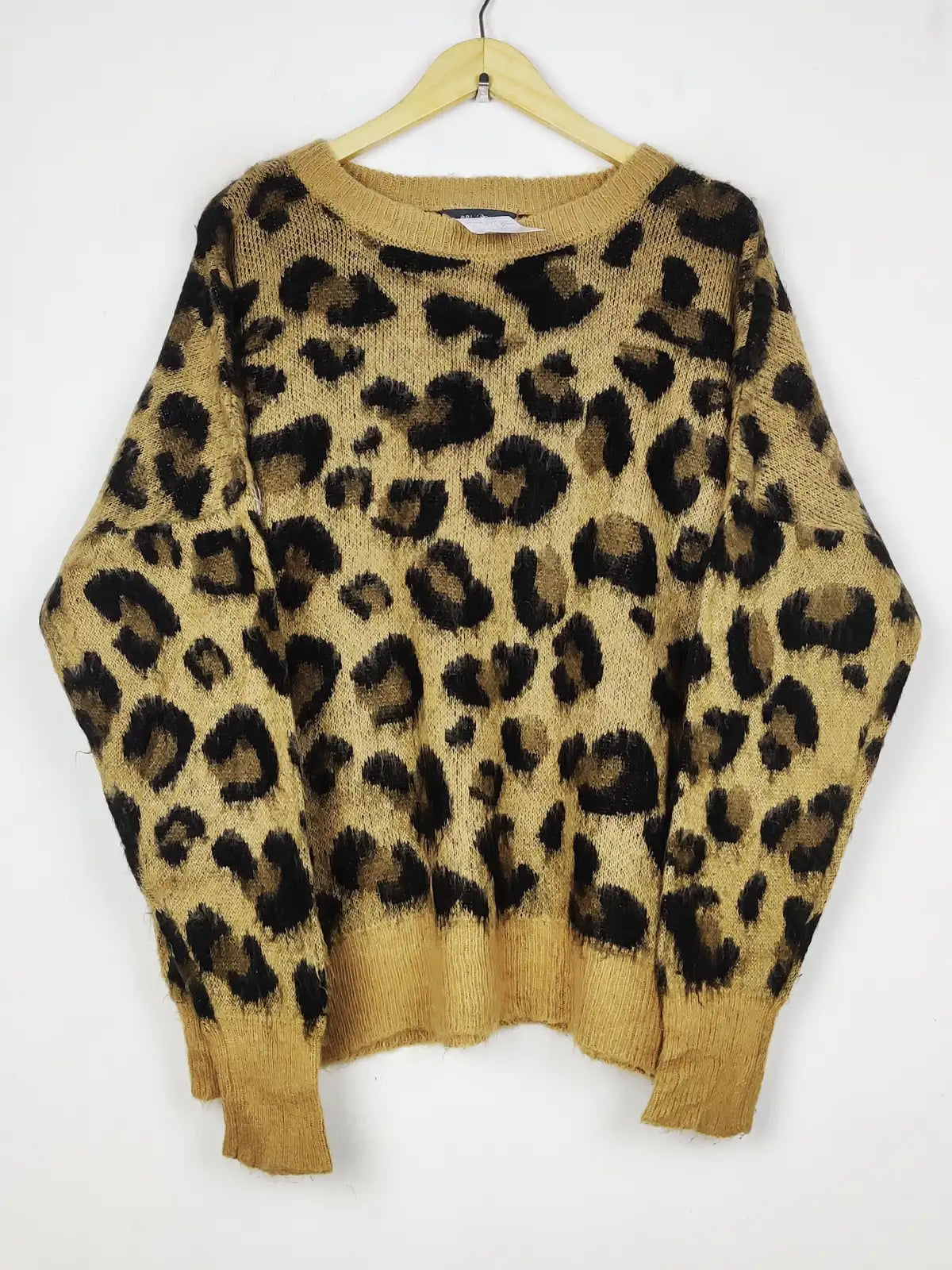 Buy online pre-used pre-loved 100% authentic & Original branded Primark (WT-10501) available in Pakistan. Top international brands avilable.