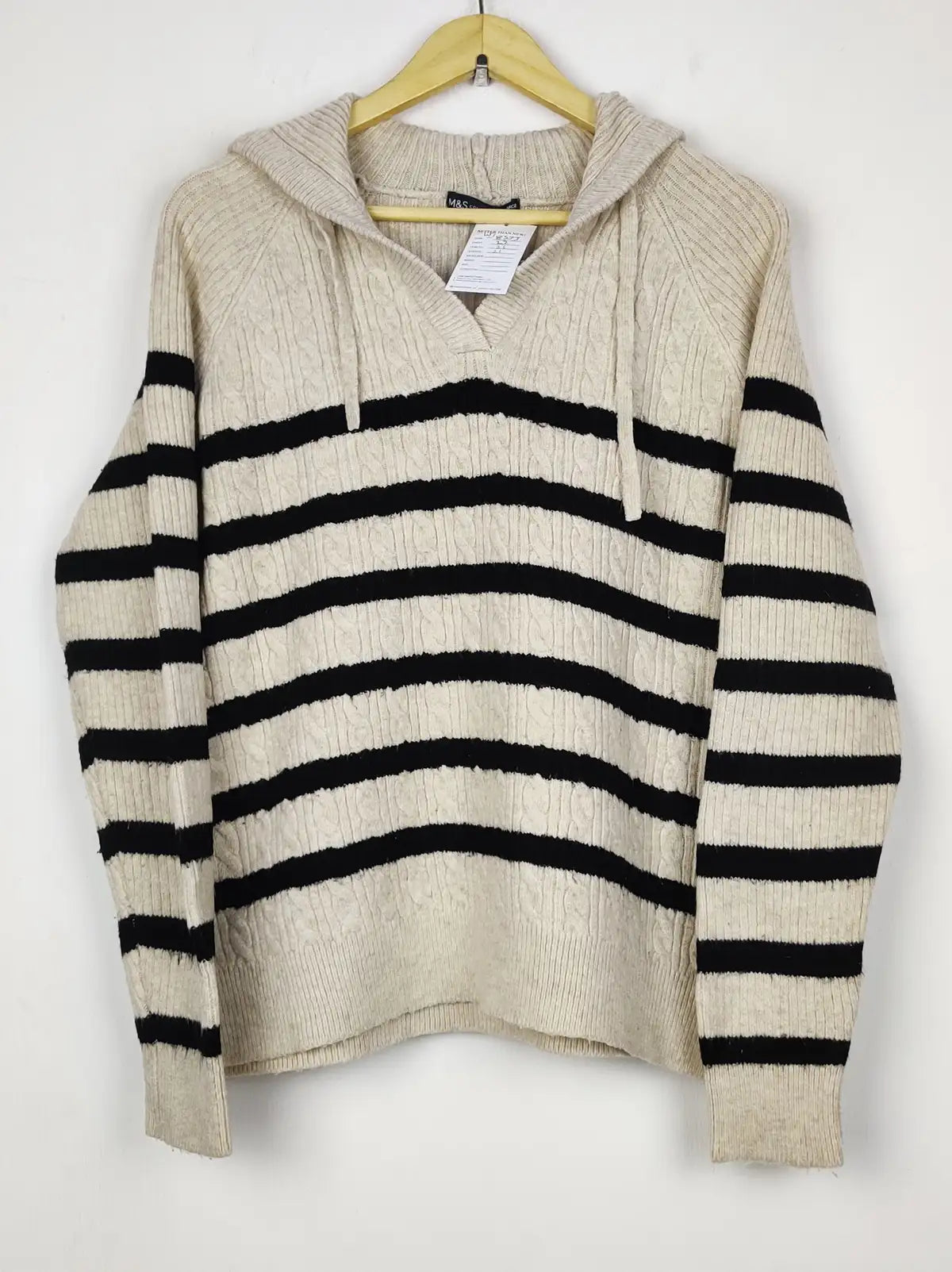Buy online pre-used pre-loved 100% authentic & Original branded Marks & Spencer (WT-10534) available in Pakistan. Top international brands avilable.