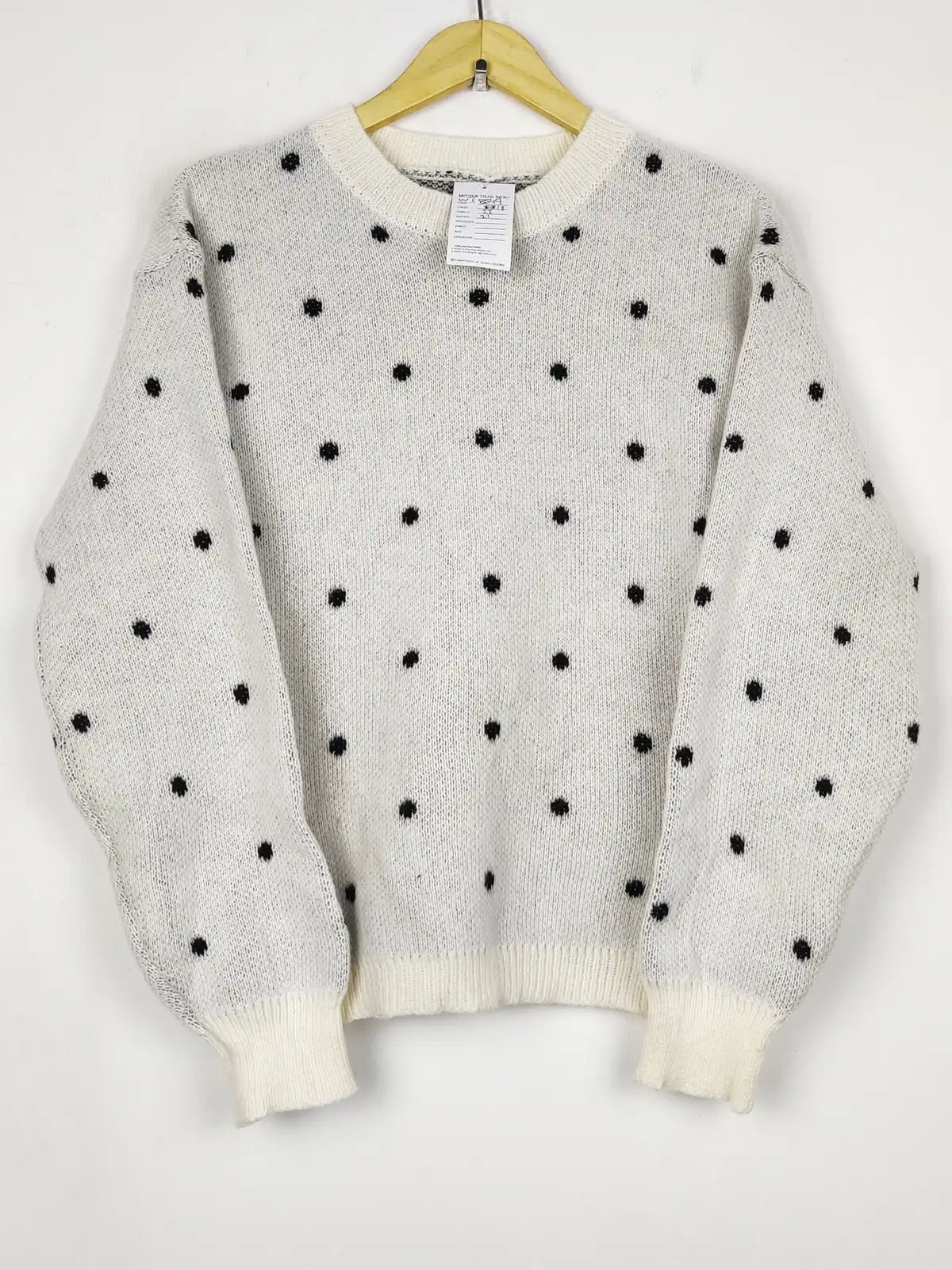 Buy online pre-used pre-loved 100% authentic & Original branded Unknown Brand (WT-10549) available in Pakistan. Top international brands avilable.