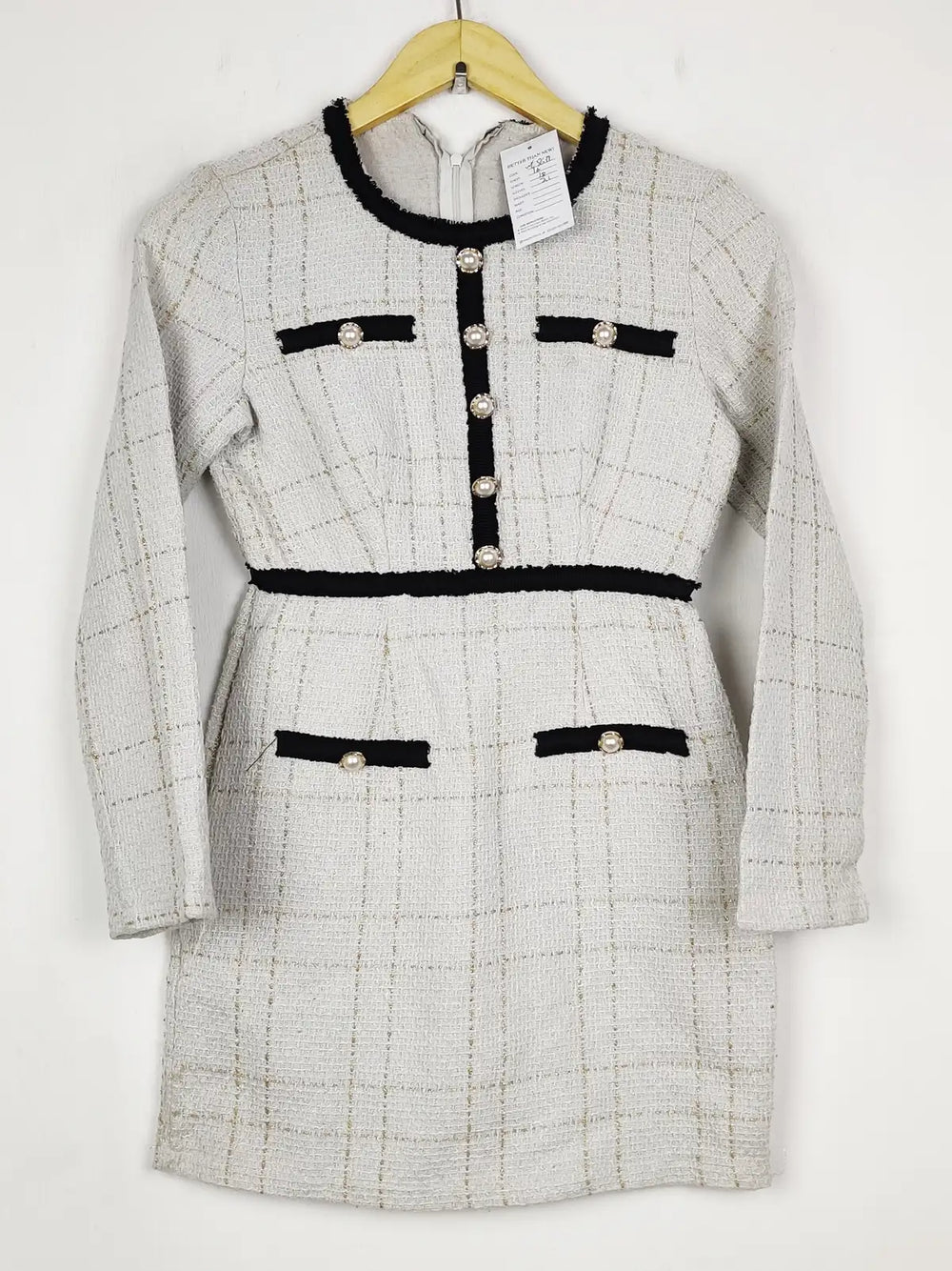 Buy online pre-used pre-loved 100% authentic & Original branded Shein (WT-10632) available in Pakistan. Top international brands avilable.