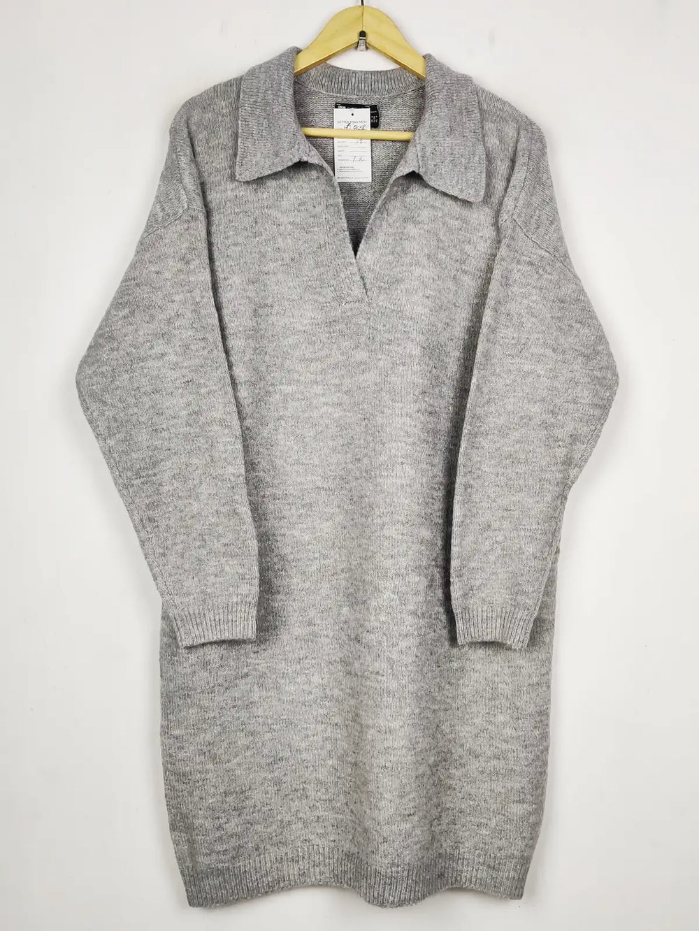 Buy online pre-used pre-loved 100% authentic & Original branded Asos (WT-10658) available in Pakistan. Top international brands avilable.