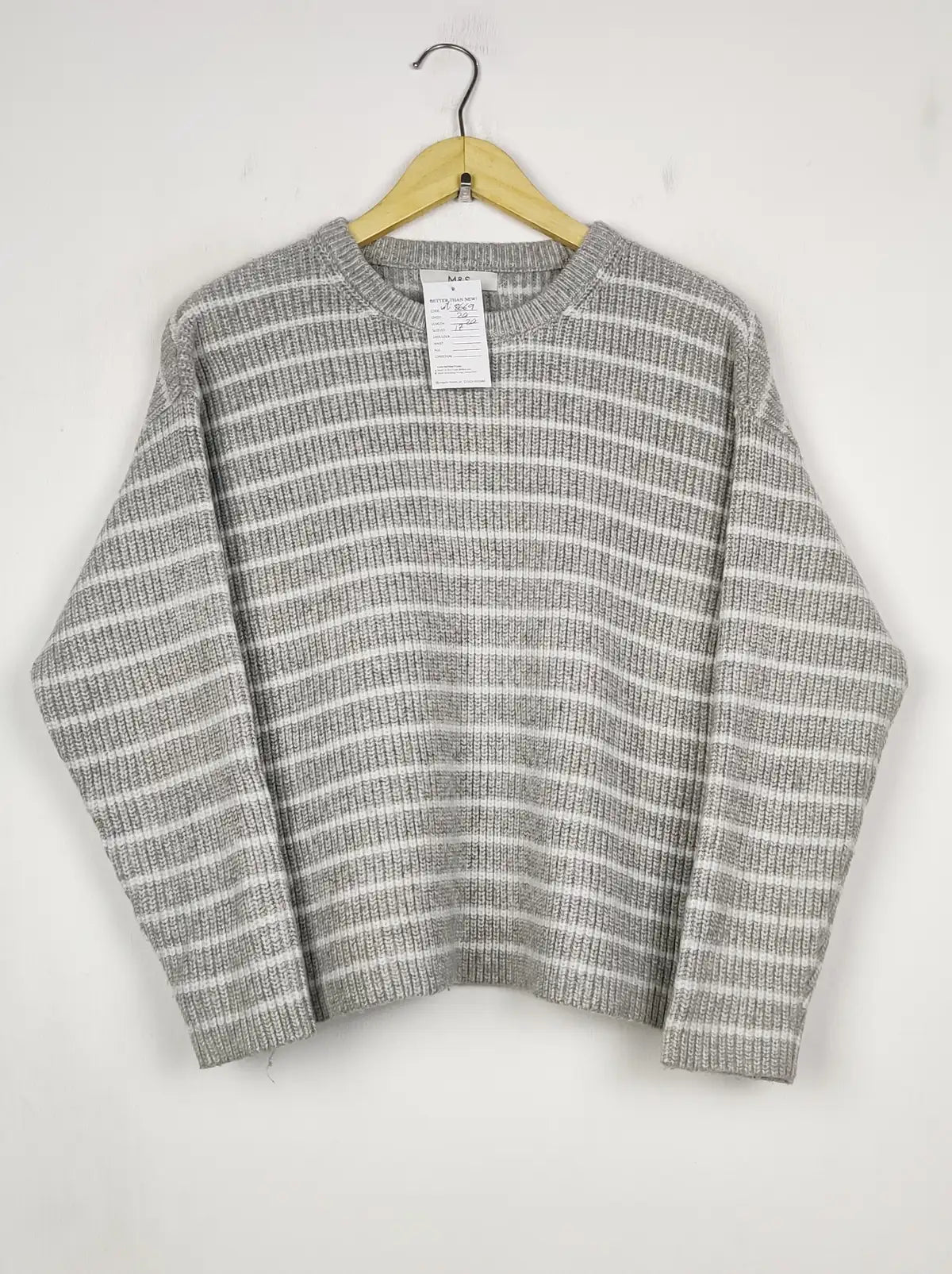 Buy online pre-used pre-loved 100% authentic & Original branded Marks & Spencer (WT-10669) available in Pakistan. Top international brands avilable.