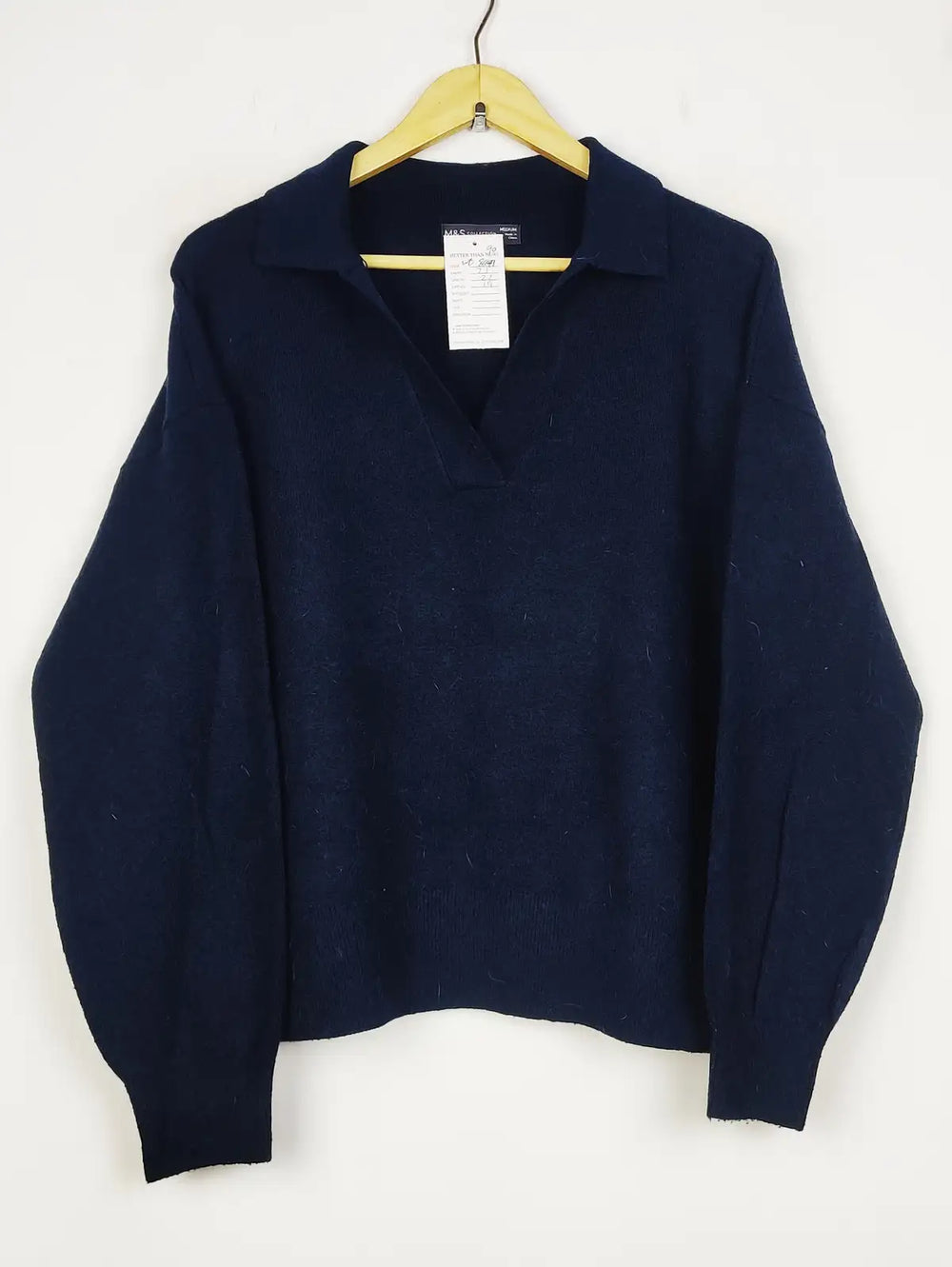 Buy online pre-used pre-loved 100% authentic & Original branded Marks & Spencer (WT-10690) available in Pakistan. Top international brands avilable.