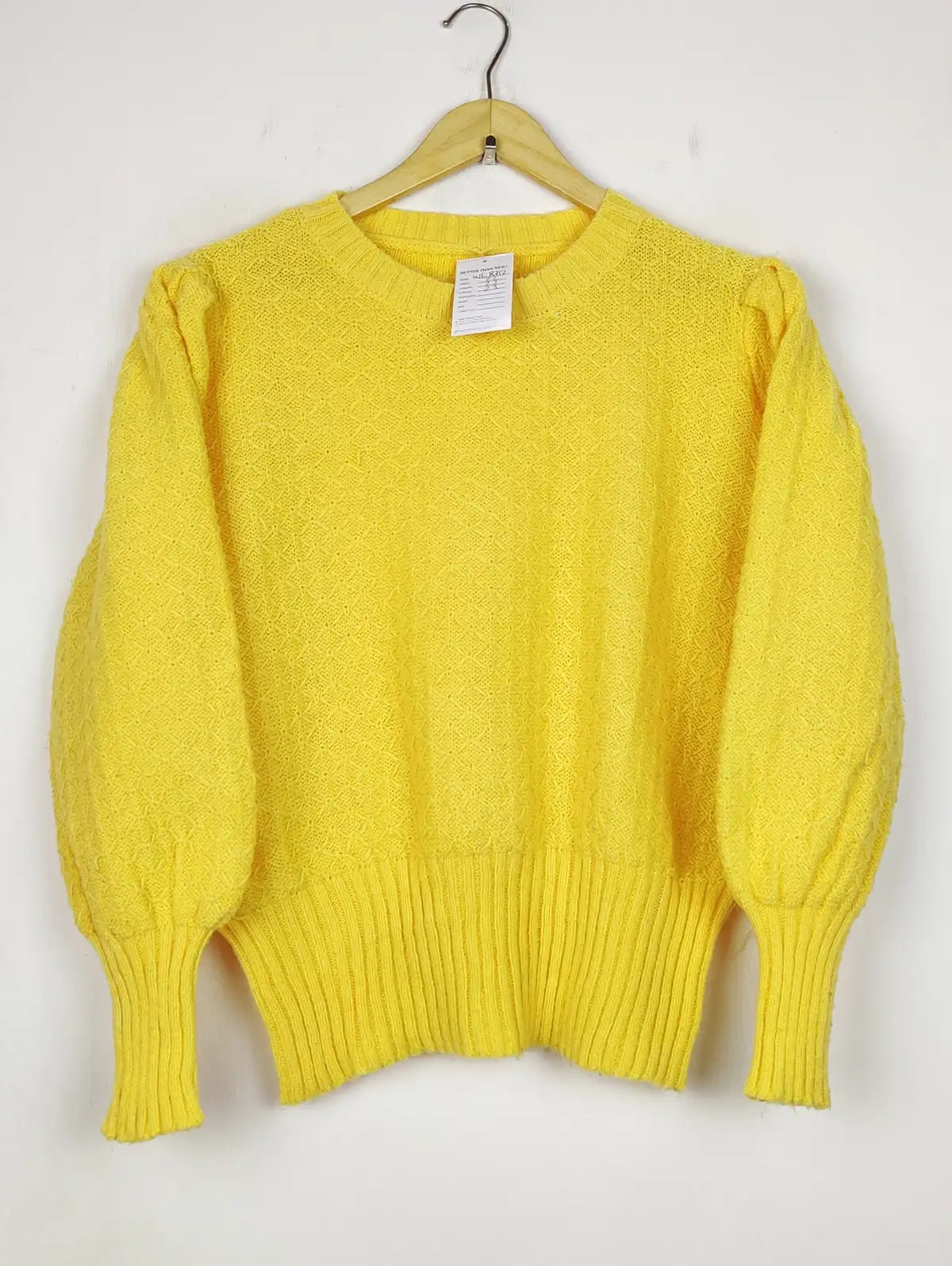 Buy online pre-used pre-loved 100% authentic & Original branded Unknown Brand (WT-10711) available in Pakistan. Top international brands avilable.
