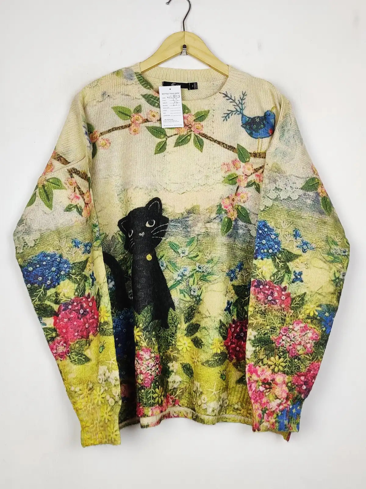 Buy online pre-used pre-loved 100% authentic & Original branded Shalli (WT-10712) available in Pakistan. Top international brands avilable.