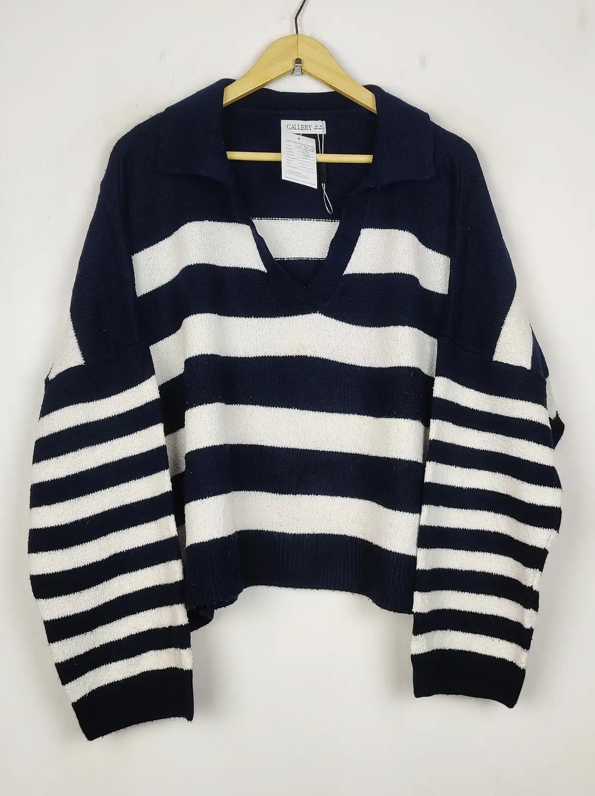 Buy online pre-used pre-loved 100% authentic & Original branded Gallery (WT-10717) available in Pakistan. Top international brands avilable.