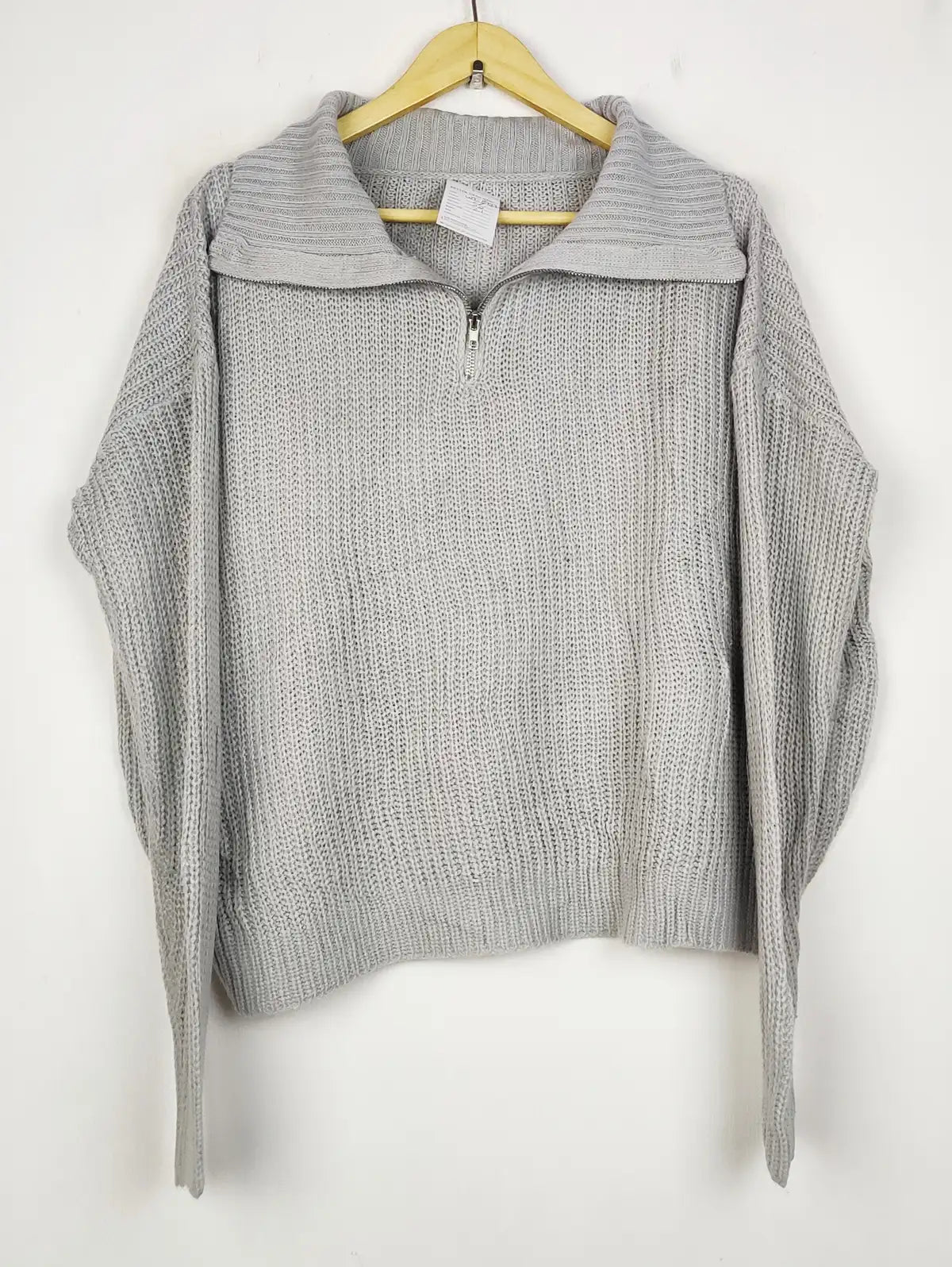 Buy online pre-used pre-loved 100% authentic & Original branded Shein (WT-10726) available in Pakistan. Top international brands avilable.