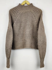 Buy online pre-used pre-loved 100% authentic & Original branded H&M (WT-10774) available in Pakistan. Top international brands avilable.