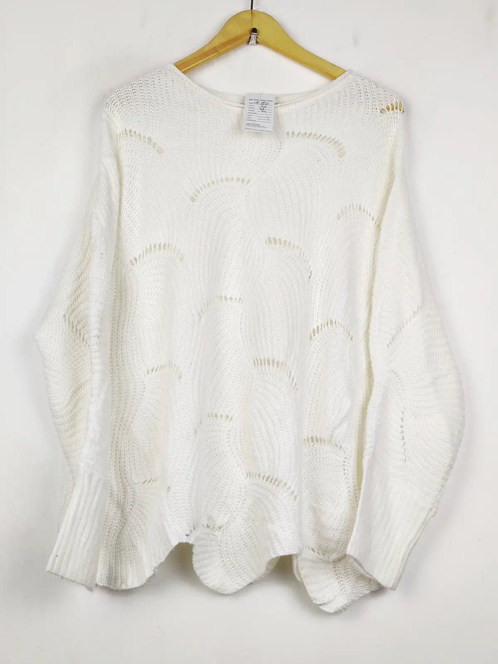 Buy online pre-used pre-loved 100% authentic & Original branded Unknown Brand (WT-10814) available in Pakistan. Top international brands avilable.