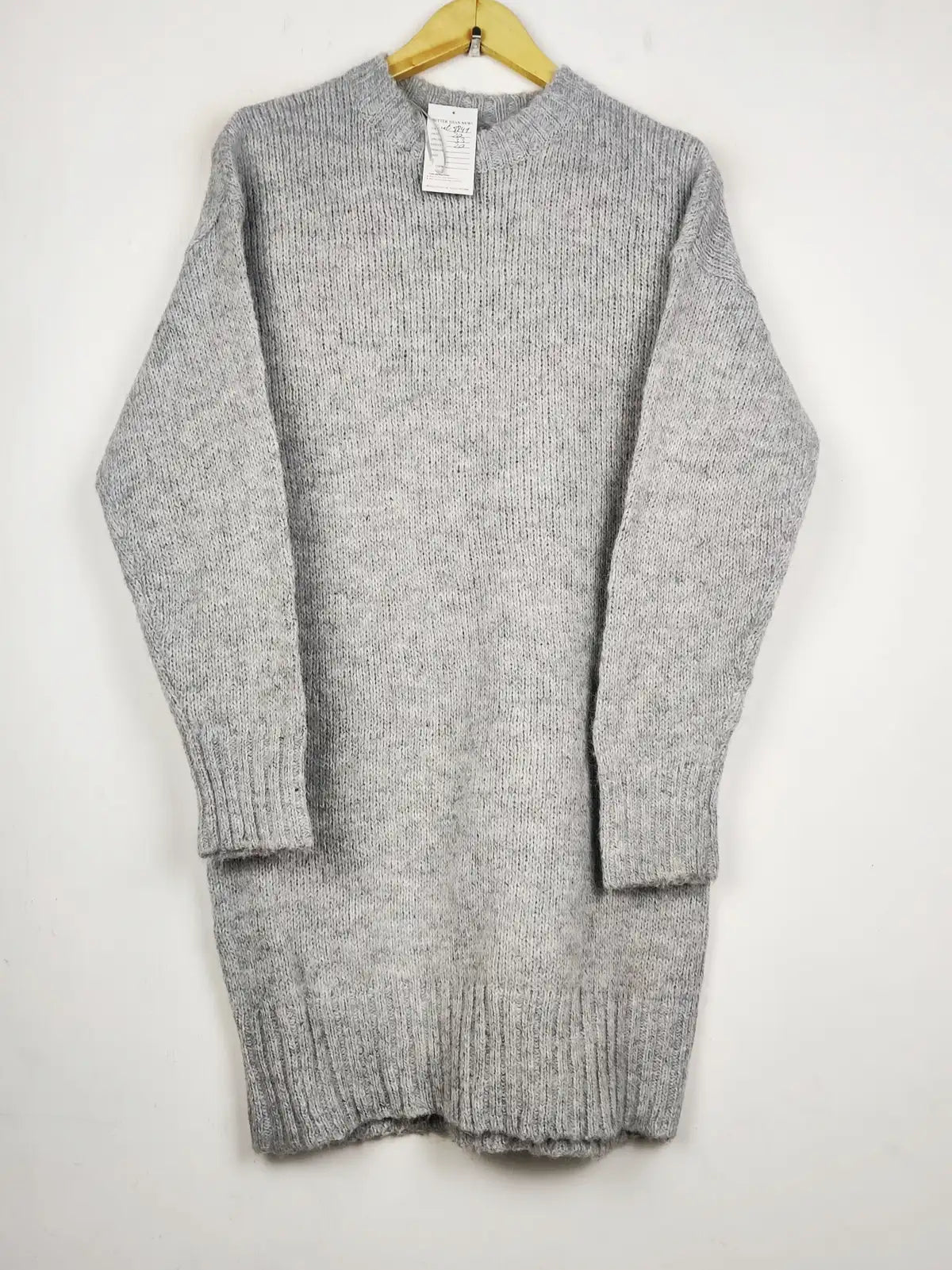 Buy online pre-used pre-loved 100% authentic & Original branded Unknown Brand (WT-10845) available in Pakistan. Top international brands avilable.