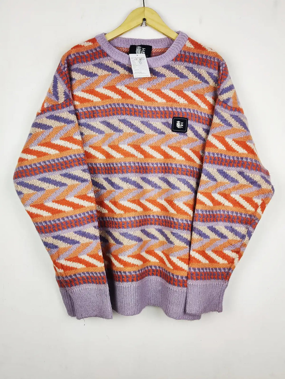 Buy online pre-used pre-loved 100% authentic & Original branded H&M (WT-10849) available in Pakistan. Top international brands avilable.