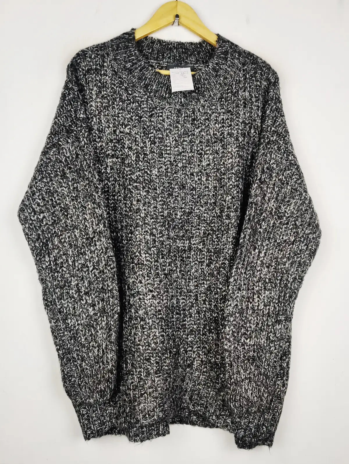 Buy online pre-used pre-loved 100% authentic & Original branded Primark (WT-10858) available in Pakistan. Top international brands avilable.