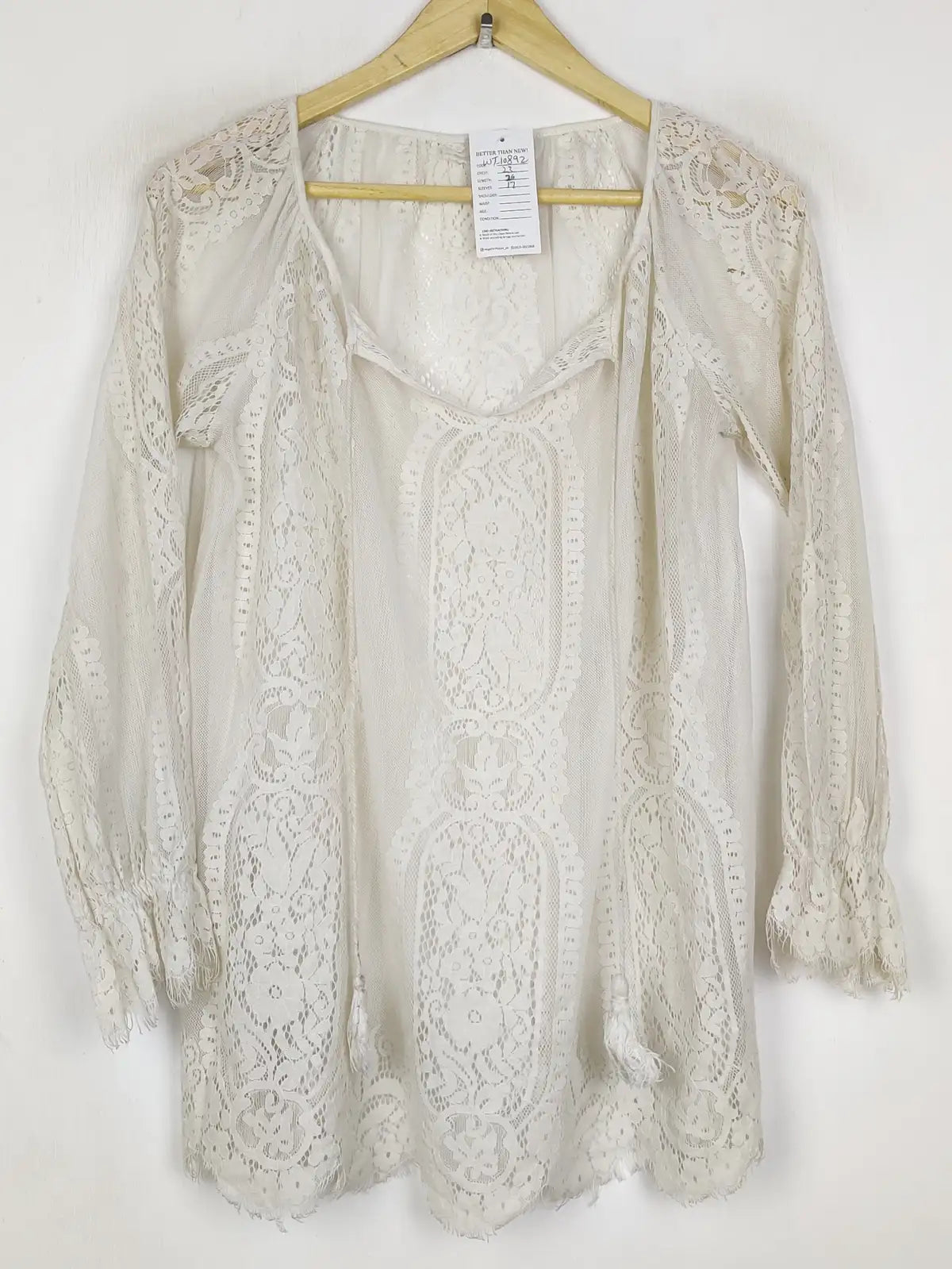 Buy online pre-used pre-loved 100% authentic & Original branded Unknown Brand (WT-10892) available in Pakistan. Top international brands avilable.