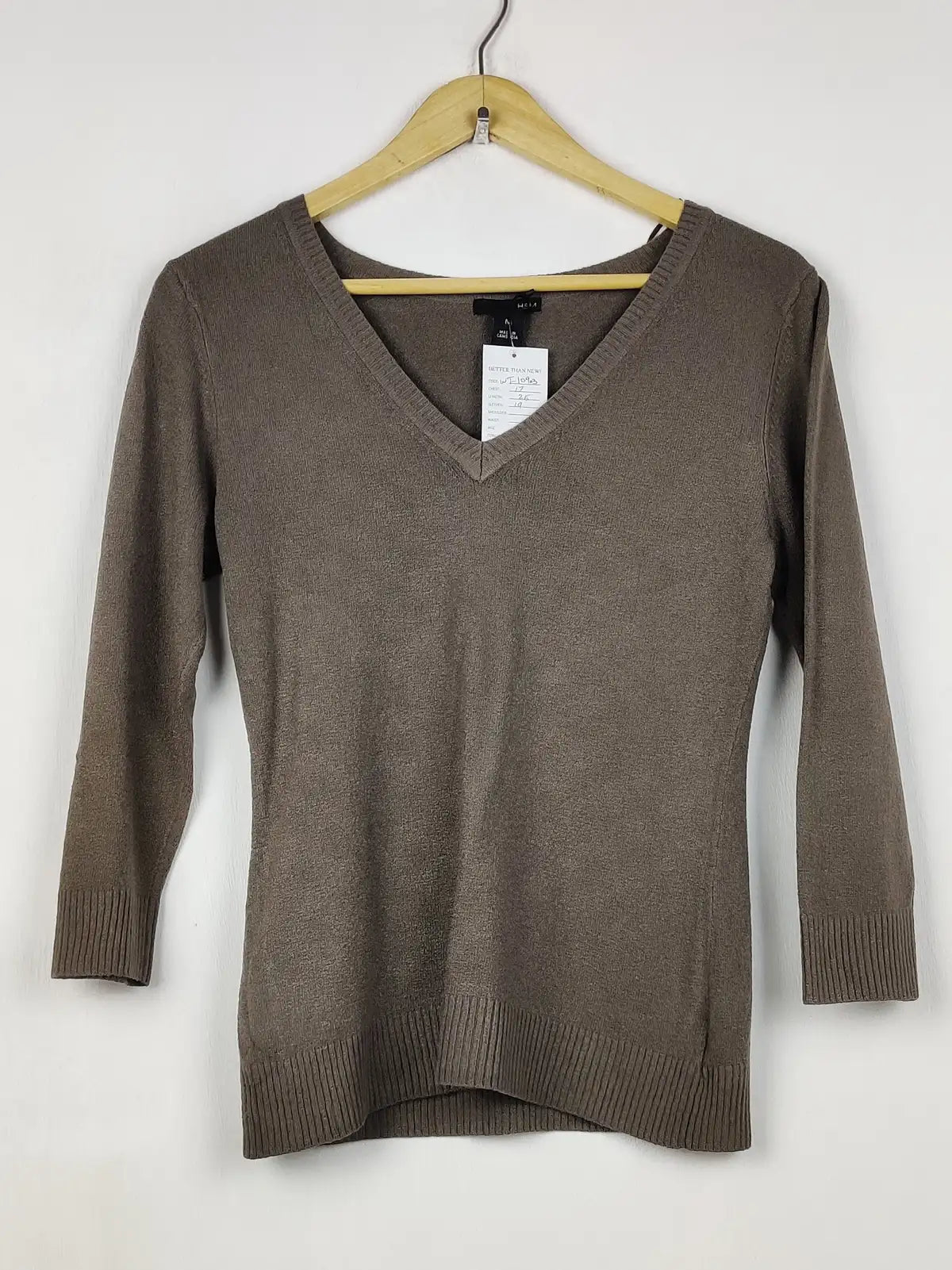 Buy online pre-used pre-loved 100% authentic & Original branded H&M (WT-10903) available in Pakistan. Top international brands avilable.