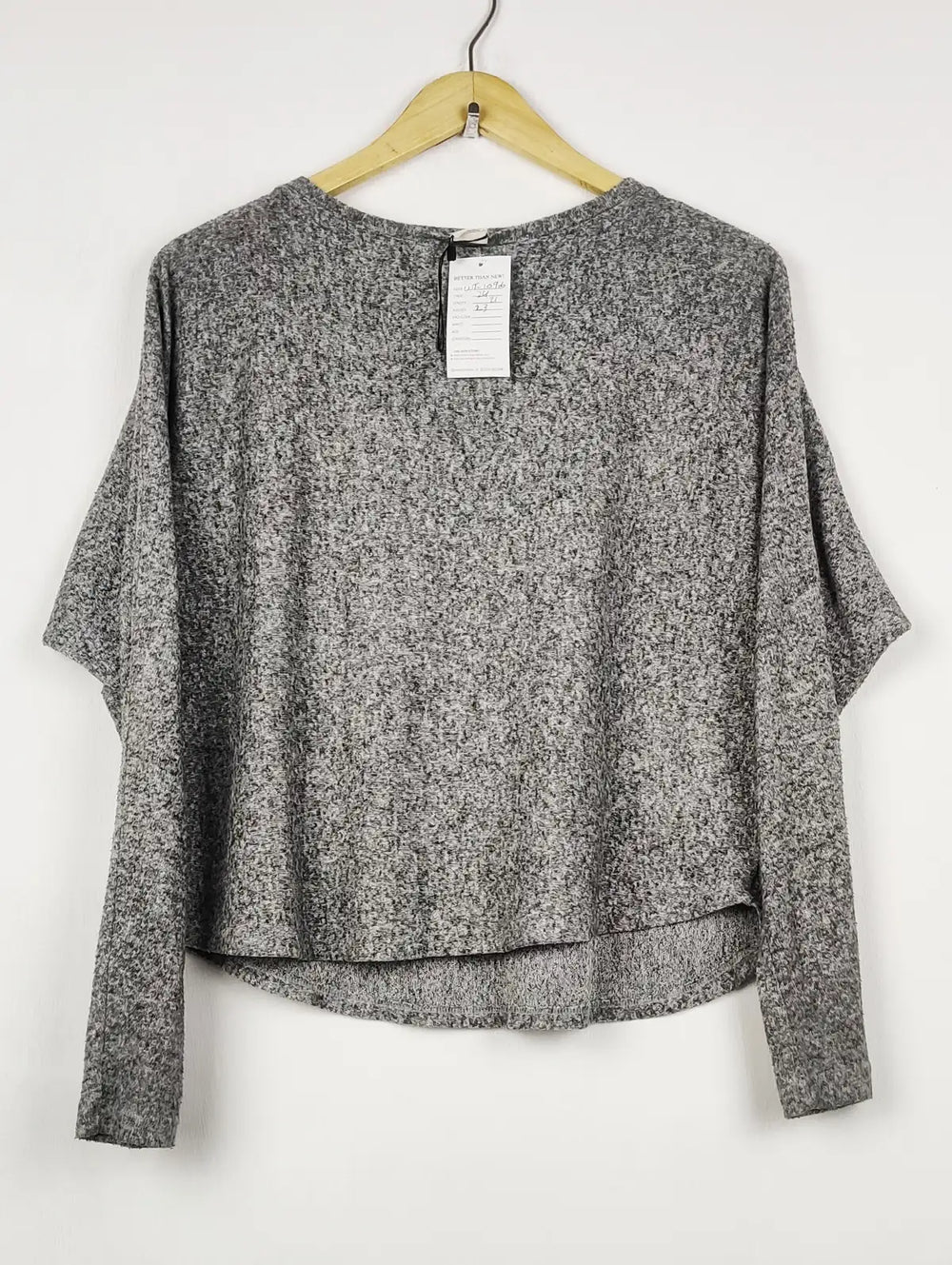 Buy online pre-used pre-loved 100% authentic & Original branded H&M (WT-10906) available in Pakistan. Top international brands avilable.