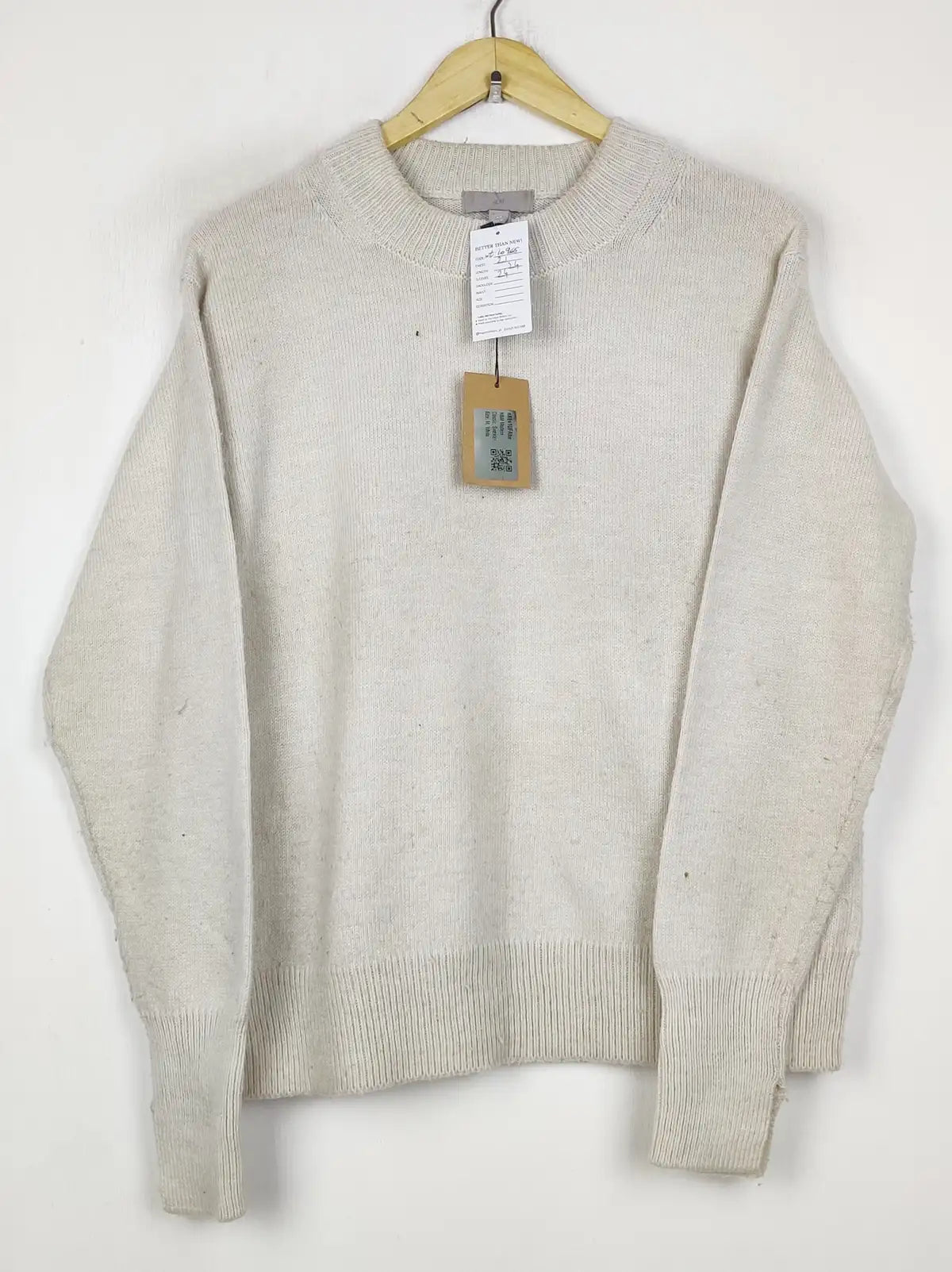 Buy online pre-used pre-loved 100% authentic & Original branded H&M (WT-10965) available in Pakistan. Top international brands avilable.
