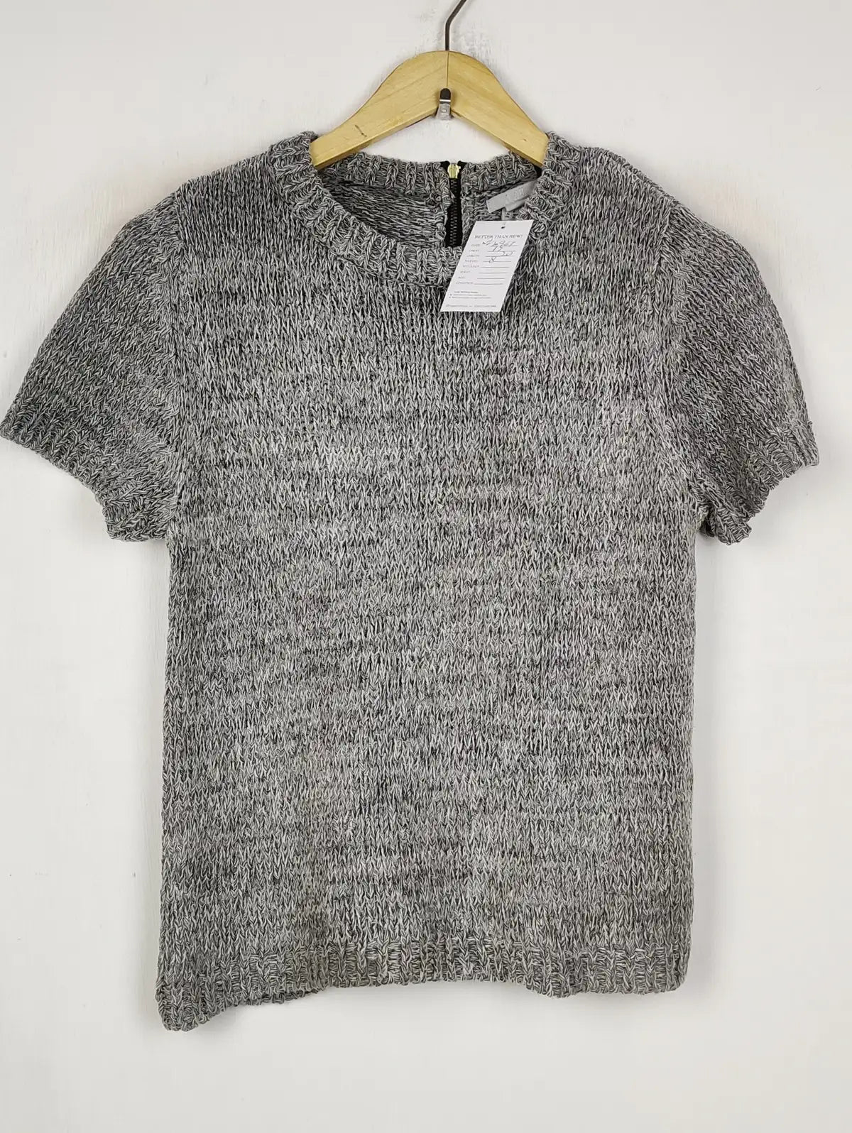 Buy online pre-used pre-loved 100% authentic & Original branded H&M (WT-10967) available in Pakistan. Top international brands avilable.