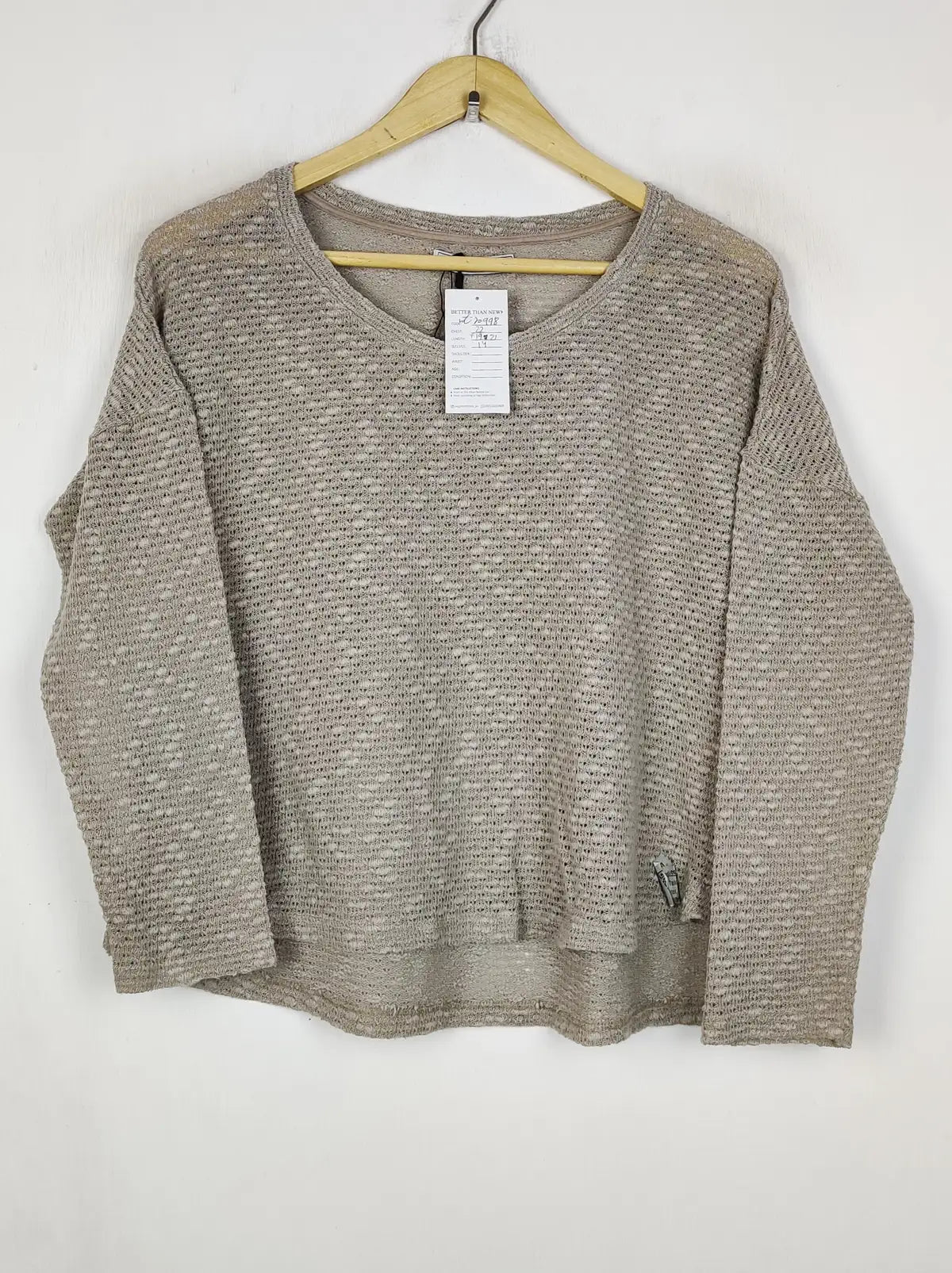 Buy online pre-used pre-loved 100% authentic & Original branded Pull & Bears (WT-10998) available in Pakistan. Top international brands avilable.