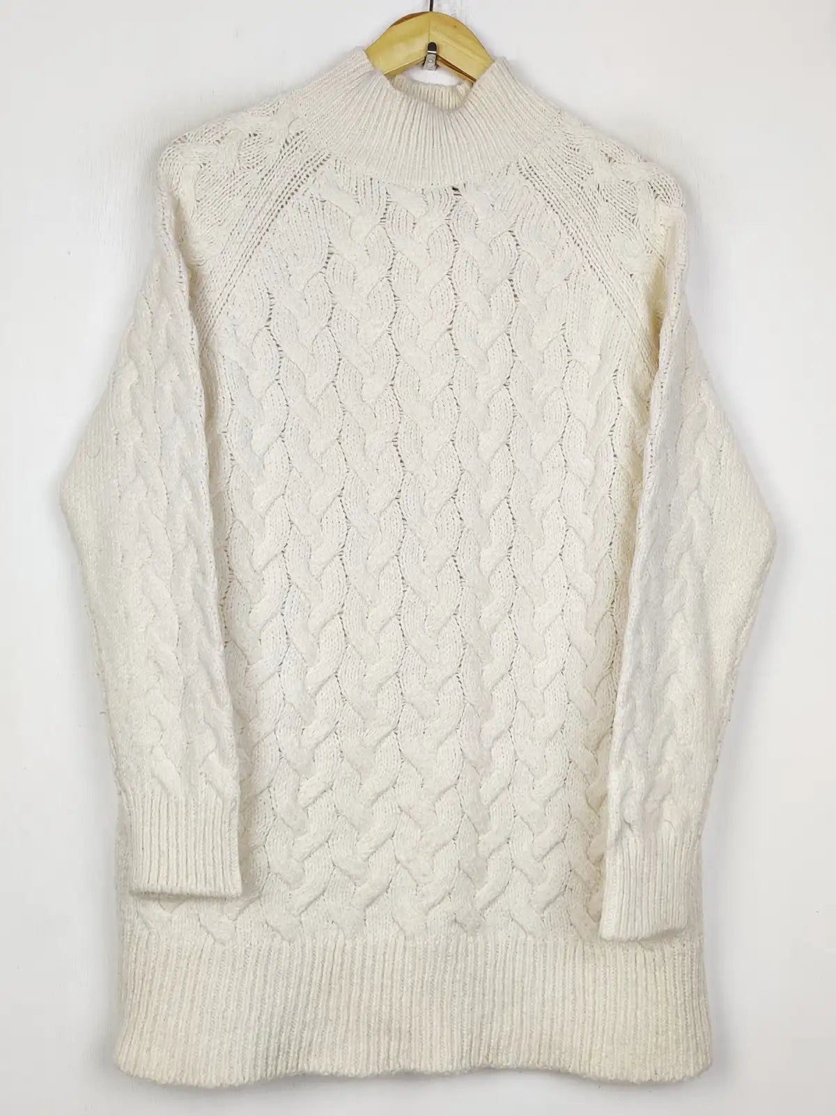 Buy online pre-used pre-loved 100% authentic & Original branded Marks & Spencer (WT-11071) available in Pakistan. Top international brands avilable.