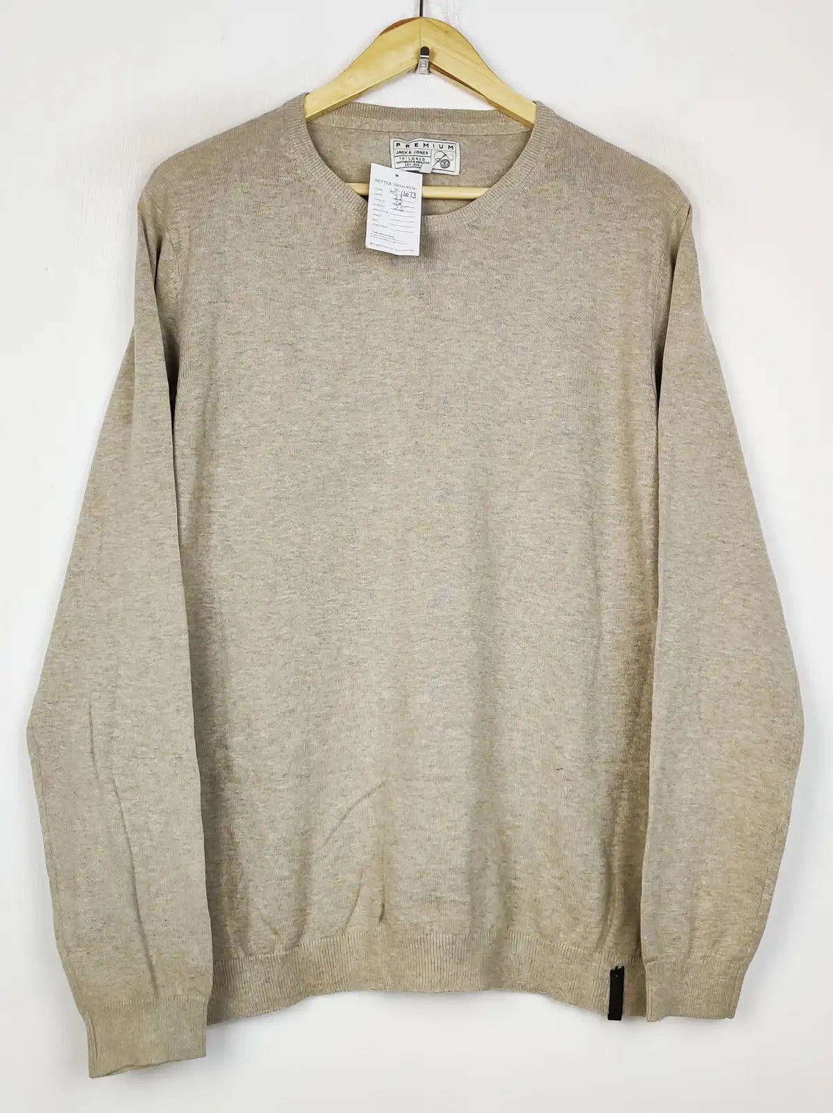 Buy online pre-used pre-loved 100% authentic & Original branded Jack & Jones (WT-11073) available in Pakistan. Top international brands avilable.