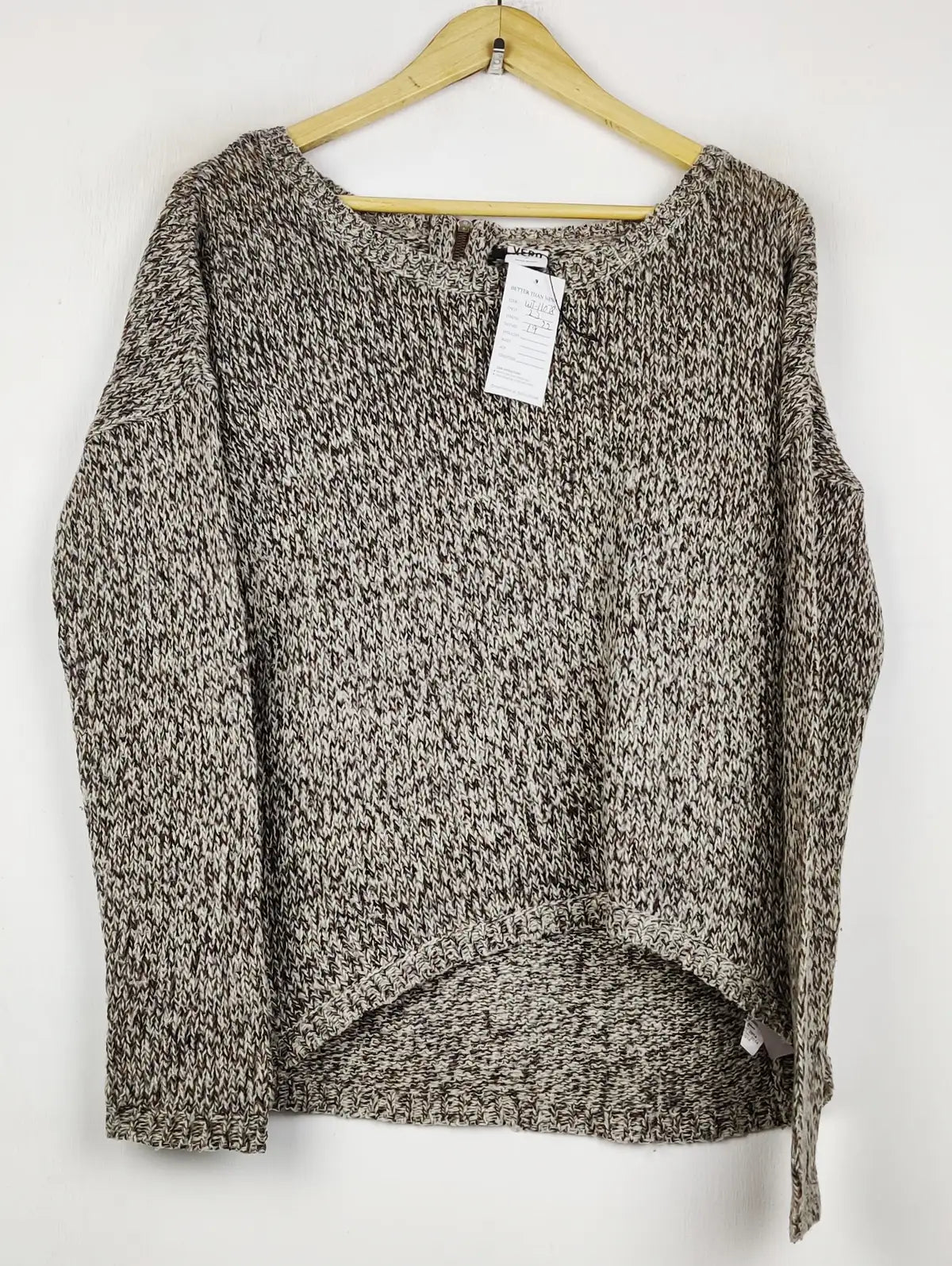 Buy online pre-used pre-loved 100% authentic & Original branded Vero Moda (WT-11078) available in Pakistan. Top international brands avilable.