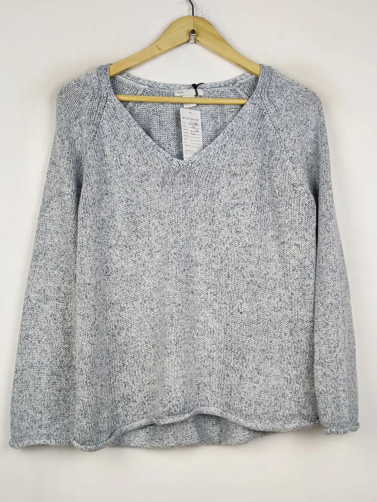 Buy online pre-used pre-loved 100% authentic & Original branded H&M (WT-11084) available in Pakistan. Top international brands avilable.
