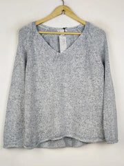 Buy online pre-used pre-loved 100% authentic & Original branded H&M (WT-11084) available in Pakistan. Top international brands avilable.