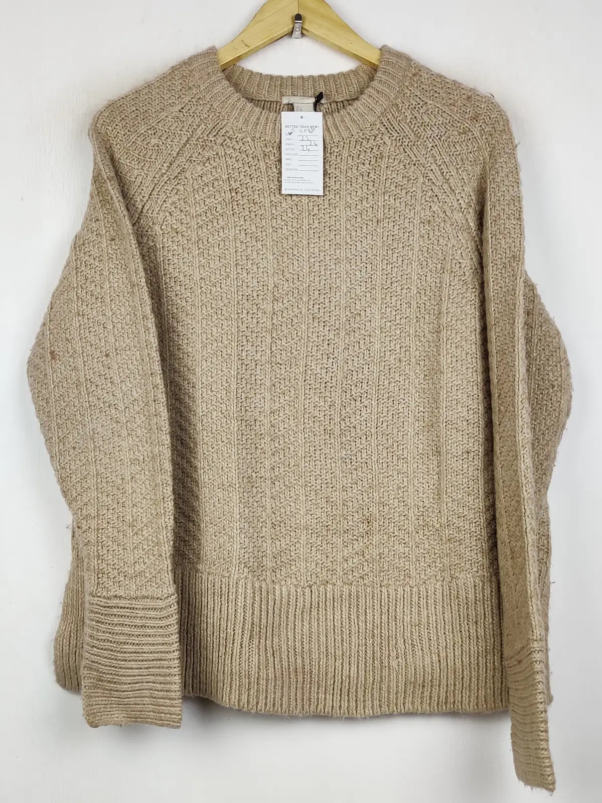 Buy online pre-used pre-loved 100% authentic & Original branded H&M (WT-11086) available in Pakistan. Top international brands avilable.
