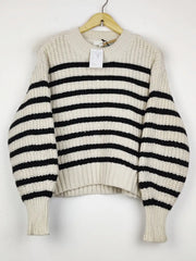 Buy online pre-used pre-loved 100% authentic & Original branded H&M (WT-11123) available in Pakistan. Top international brands avilable.