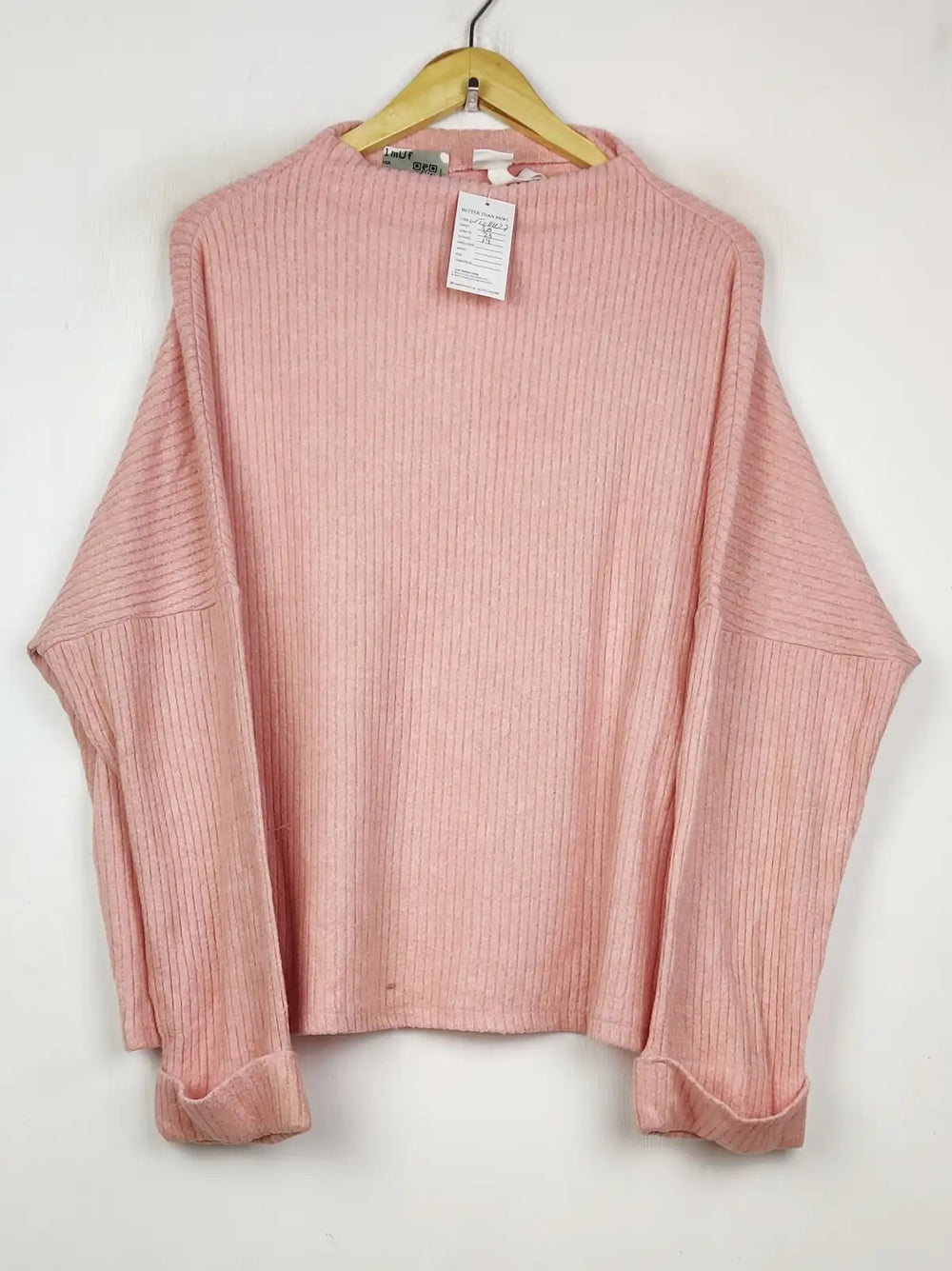 Buy online pre-used pre-loved 100% authentic & Original branded H&M (WT-11137) available in Pakistan. Top international brands avilable.