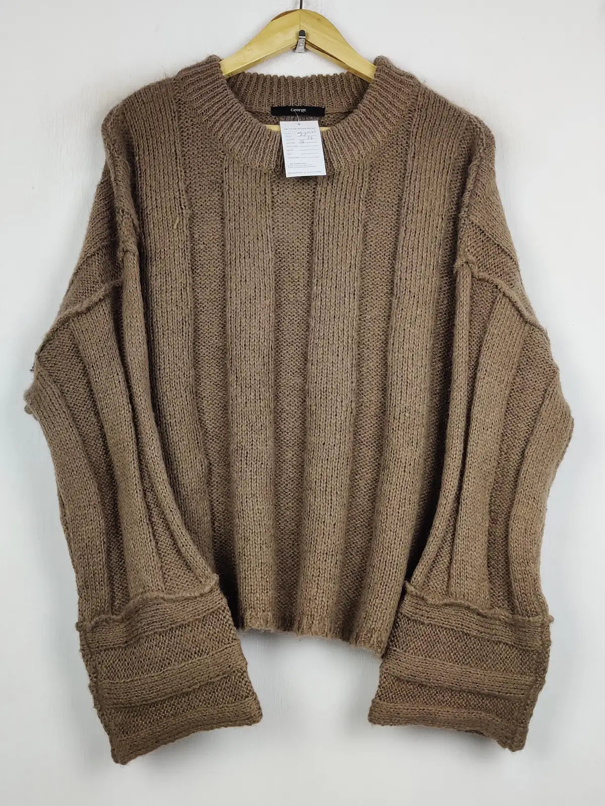 Buy online pre-used pre-loved 100% authentic & Original branded George (WT-11177) available in Pakistan. Top international brands avilable.