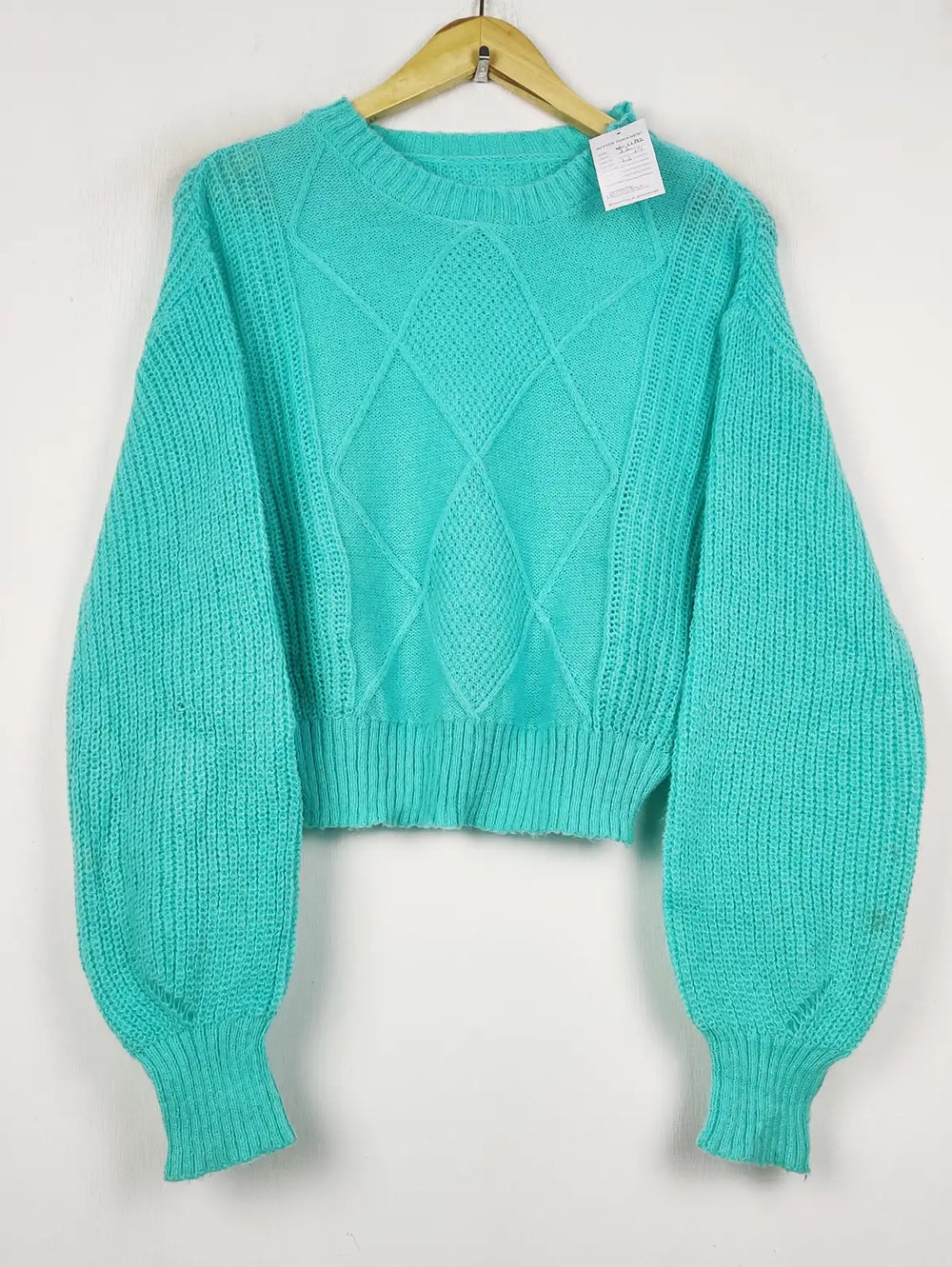 Buy online pre-used pre-loved 100% authentic & Original branded Unknown Brand (WT-11192) available in Pakistan. Top international brands avilable.