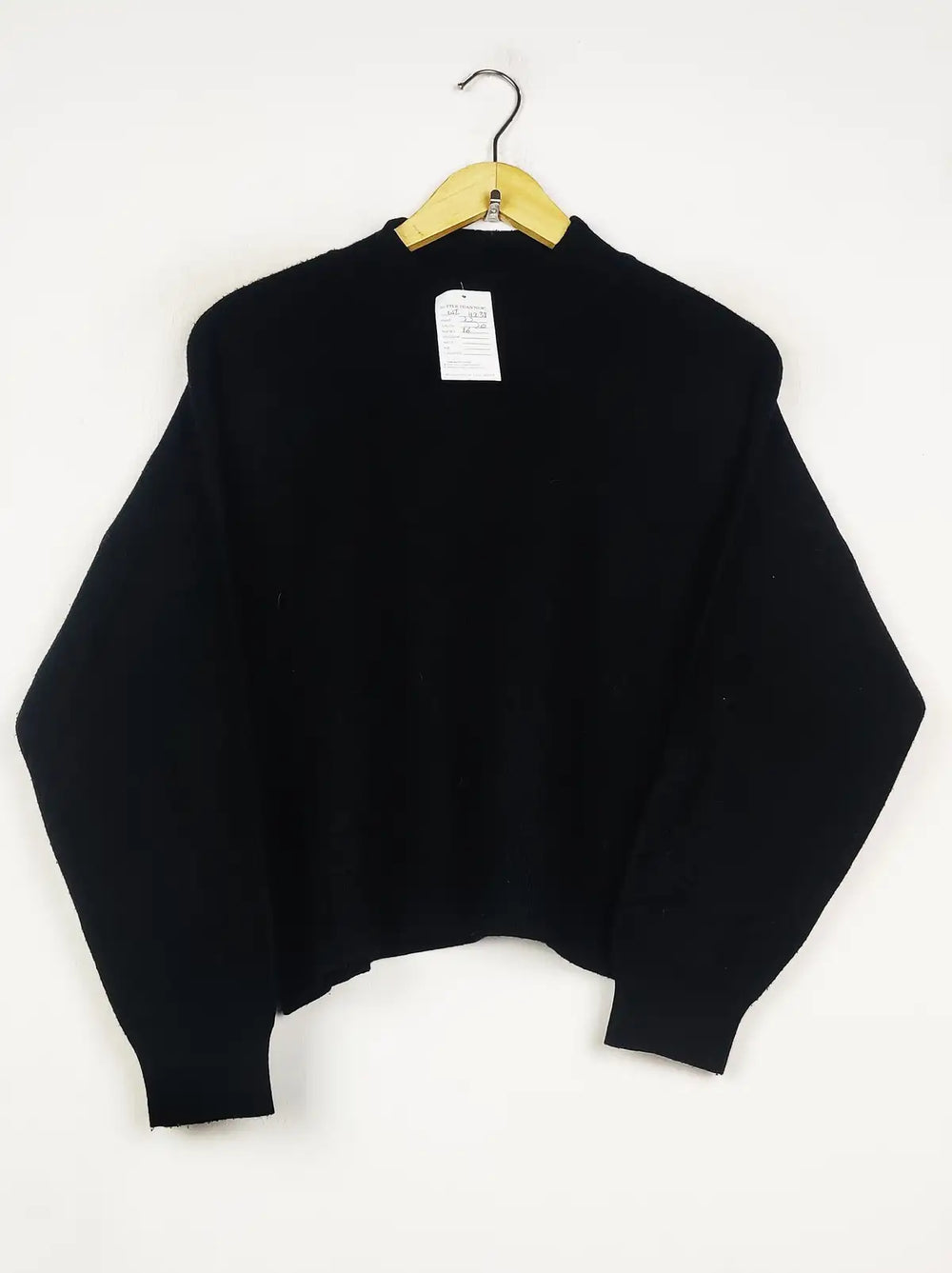 Buy online pre-used pre-loved 100% authentic & Original branded Primark (WT-11239) available in Pakistan. Top international brands avilable.