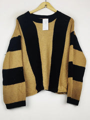 Buy online pre-used pre-loved 100% authentic & Original branded Shein (WT-11256) available in Pakistan. Top international brands avilable.