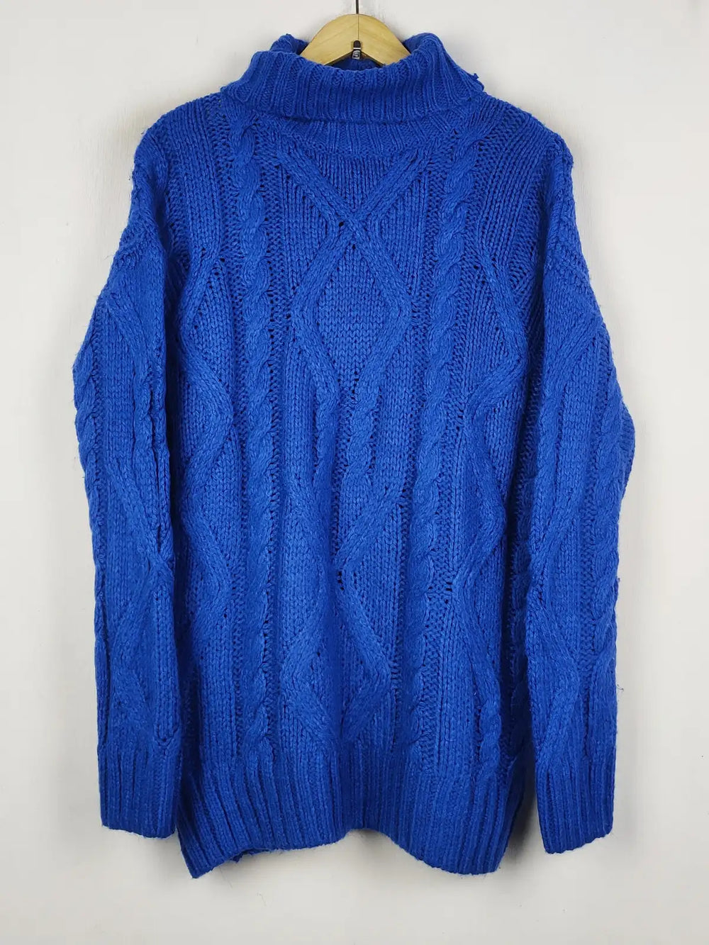 Buy online pre-used pre-loved 100% authentic & Original branded Primark (WT-11289) available in Pakistan. Top international brands avilable.