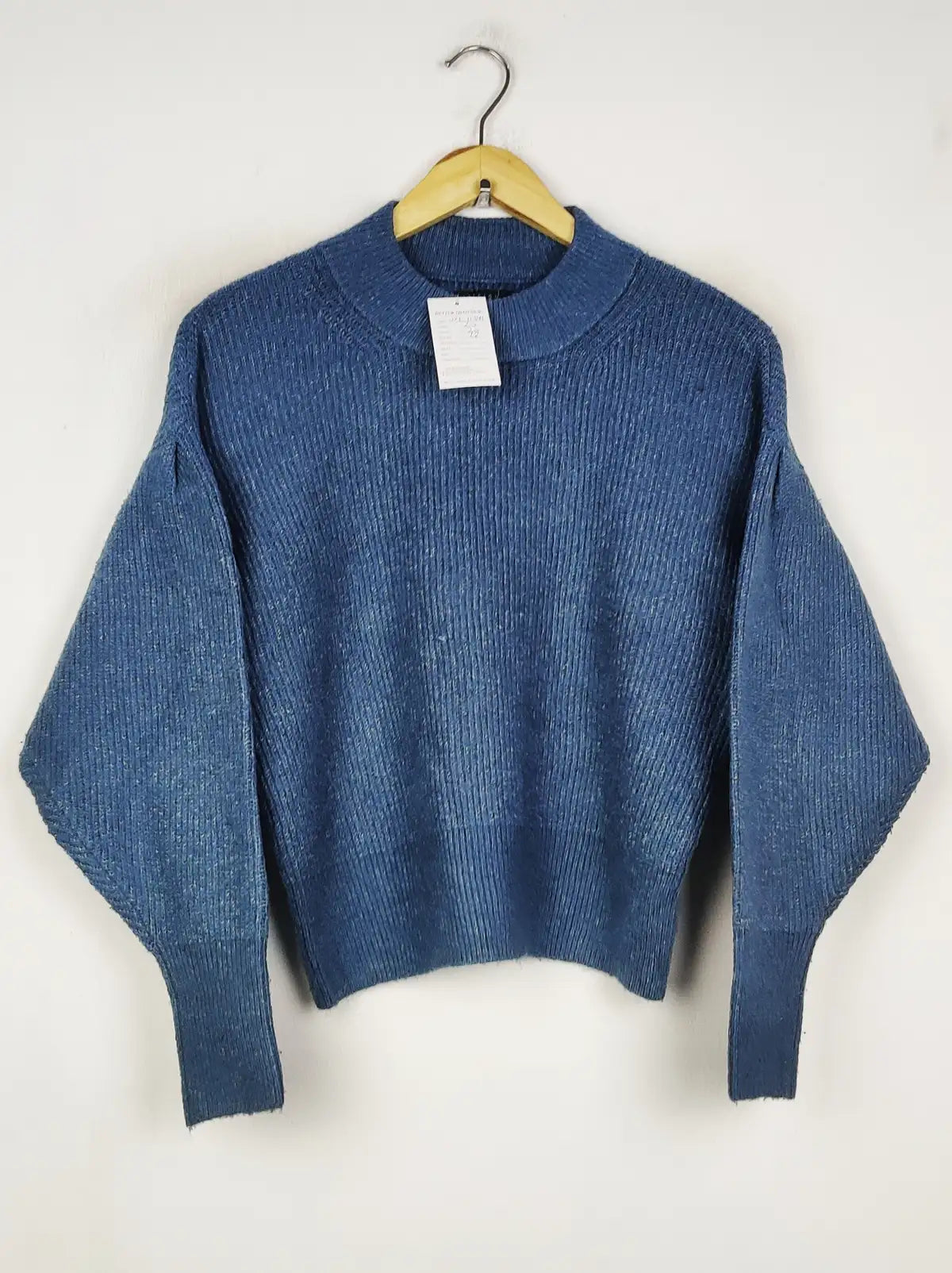 Buy online pre-used pre-loved 100% authentic & Original branded Asos (WT-11341) available in Pakistan. Top international brands avilable.