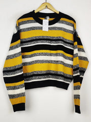 Buy online pre-used pre-loved 100% authentic & Original branded H&M (WT-11348) available in Pakistan. Top international brands avilable.