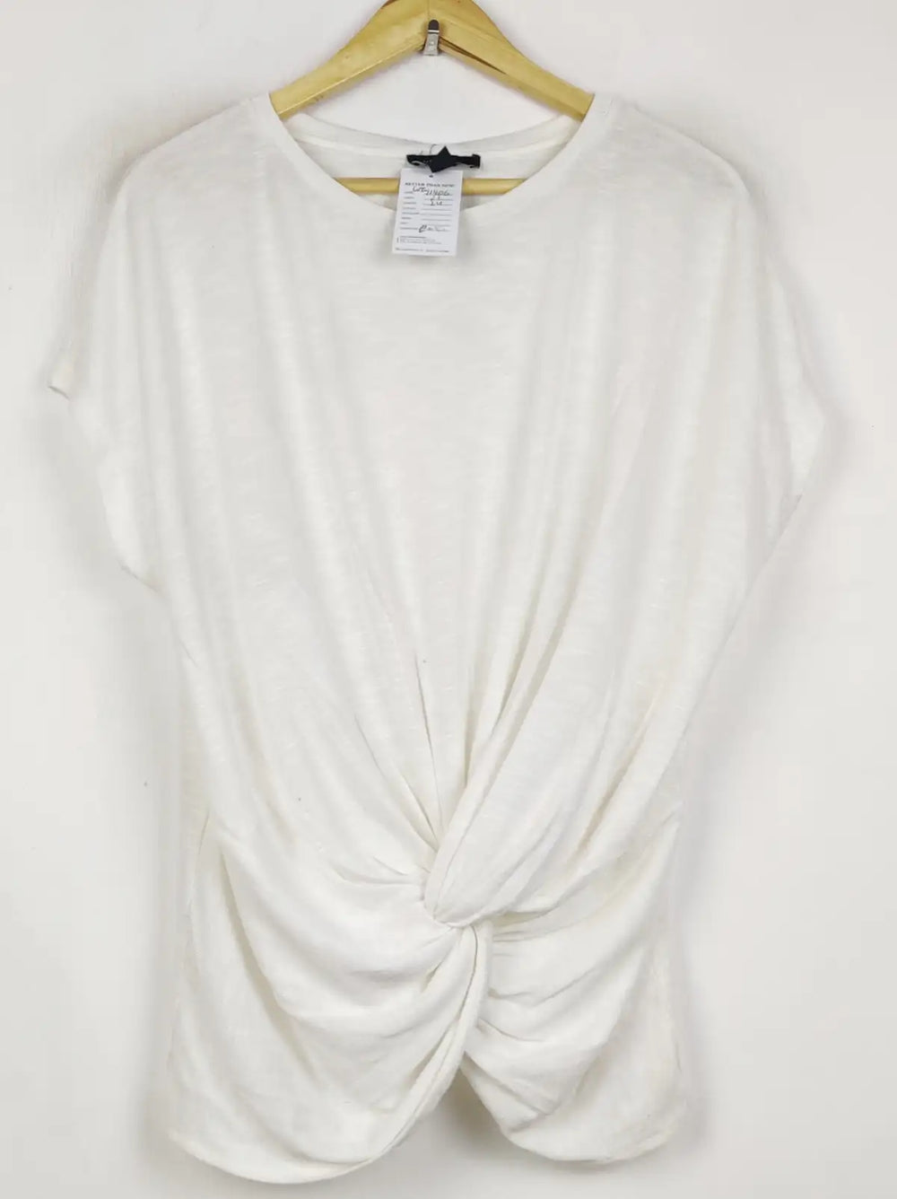 Buy online pre-used pre-loved 100% authentic & Original branded New Look (WT-11406) available in Pakistan. Top international brands avilable.