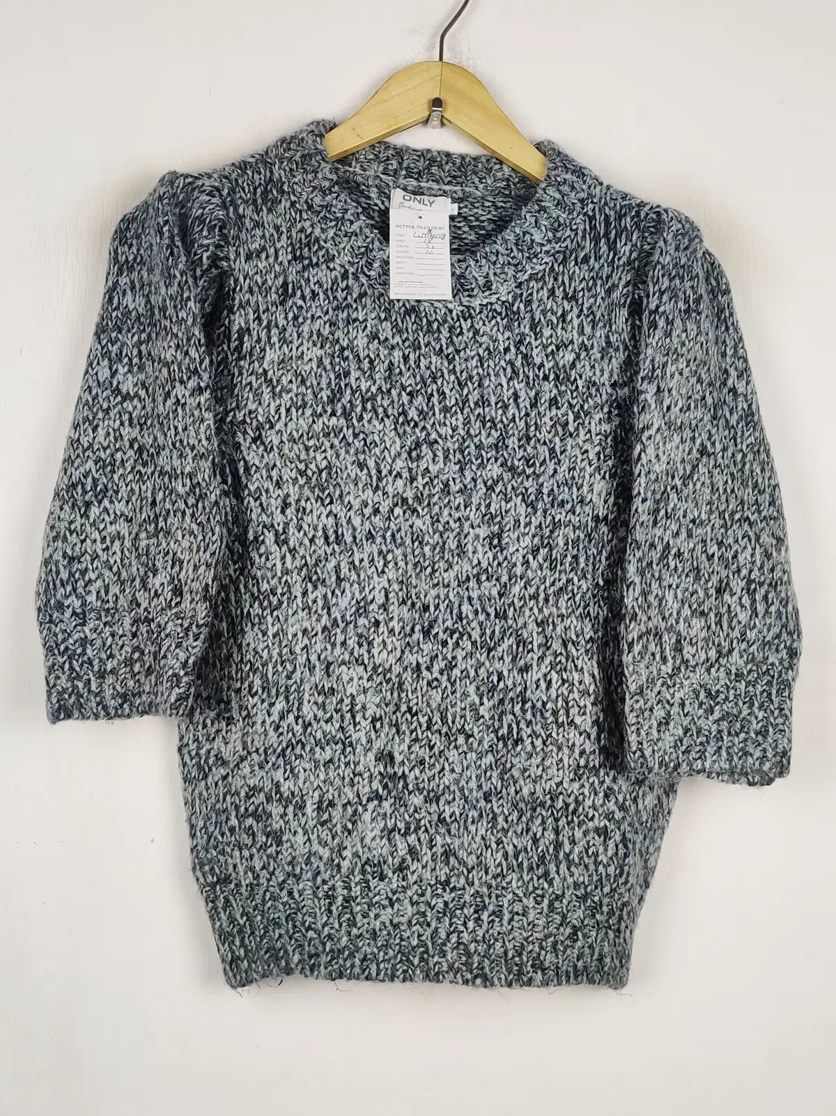 Buy online pre-used pre-loved 100% authentic & Original branded Only (WT-11408) available in Pakistan. Top international brands avilable.