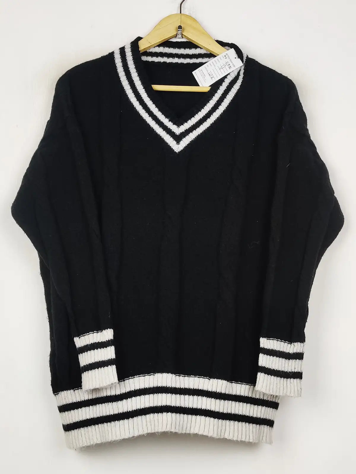 Buy online pre-used pre-loved 100% authentic & Original branded Shein (WT-11431) available in Pakistan. Top international brands avilable.