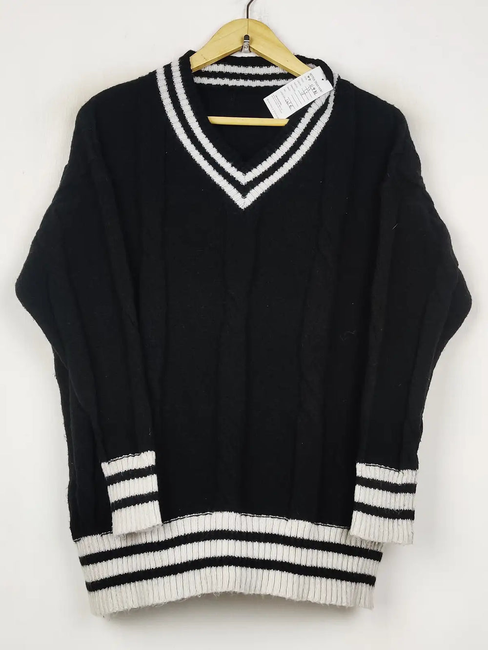 Buy online pre-used pre-loved 100% authentic & Original branded Shein (WT-11431) available in Pakistan. Top international brands avilable.