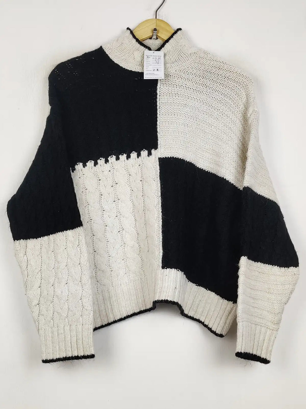 Buy online pre-used pre-loved 100% authentic & Original branded Primark (WT-11439) available in Pakistan. Top international brands avilable.