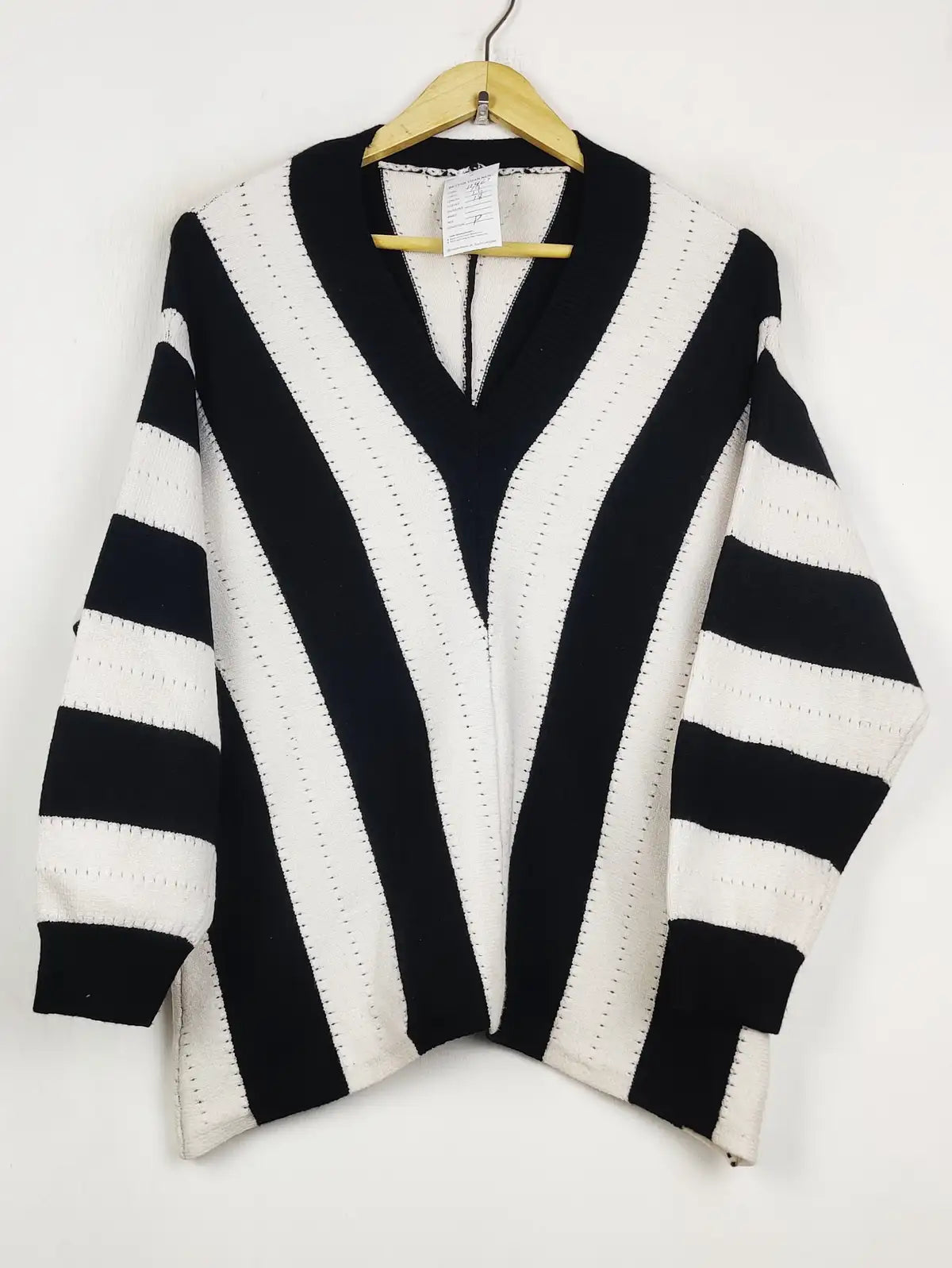 Buy online pre-used pre-loved 100% authentic & Original branded Shien (WT-11463) available in Pakistan. Top international brands avilable.