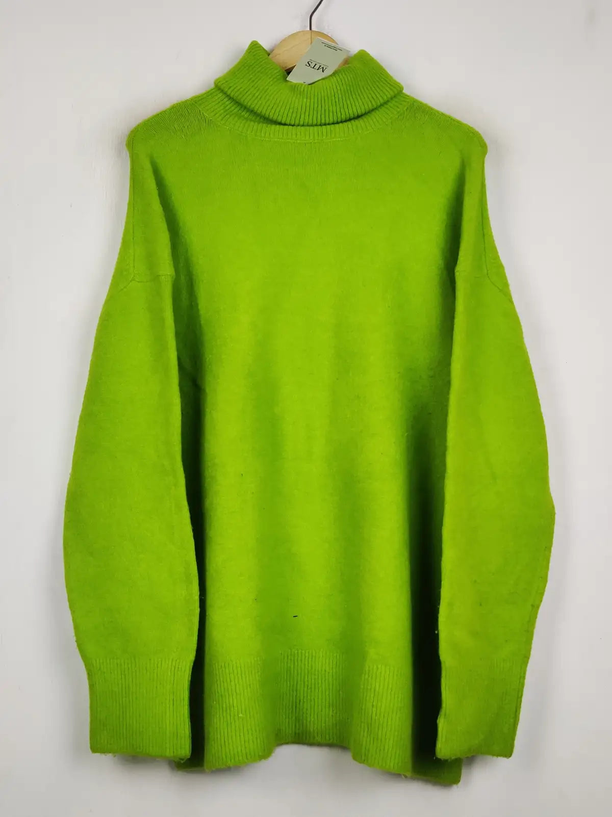 Buy online pre-used pre-loved 100% authentic & Original branded Zara (WT-11471) available in Pakistan. Top international brands avilable.