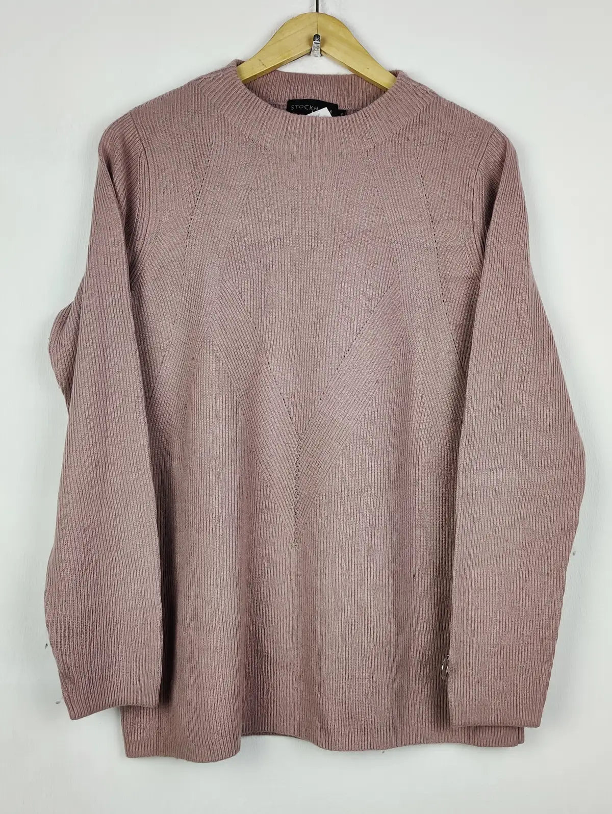 Buy online pre-used pre-loved 100% authentic & Original branded Stockh (WT-11563) available in Pakistan. Top international brands avilable.