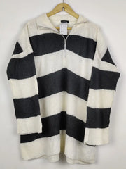 Buy online pre-used pre-loved 100% authentic & Original branded Boohoo (WT-11574) available in Pakistan. Top international brands avilable.