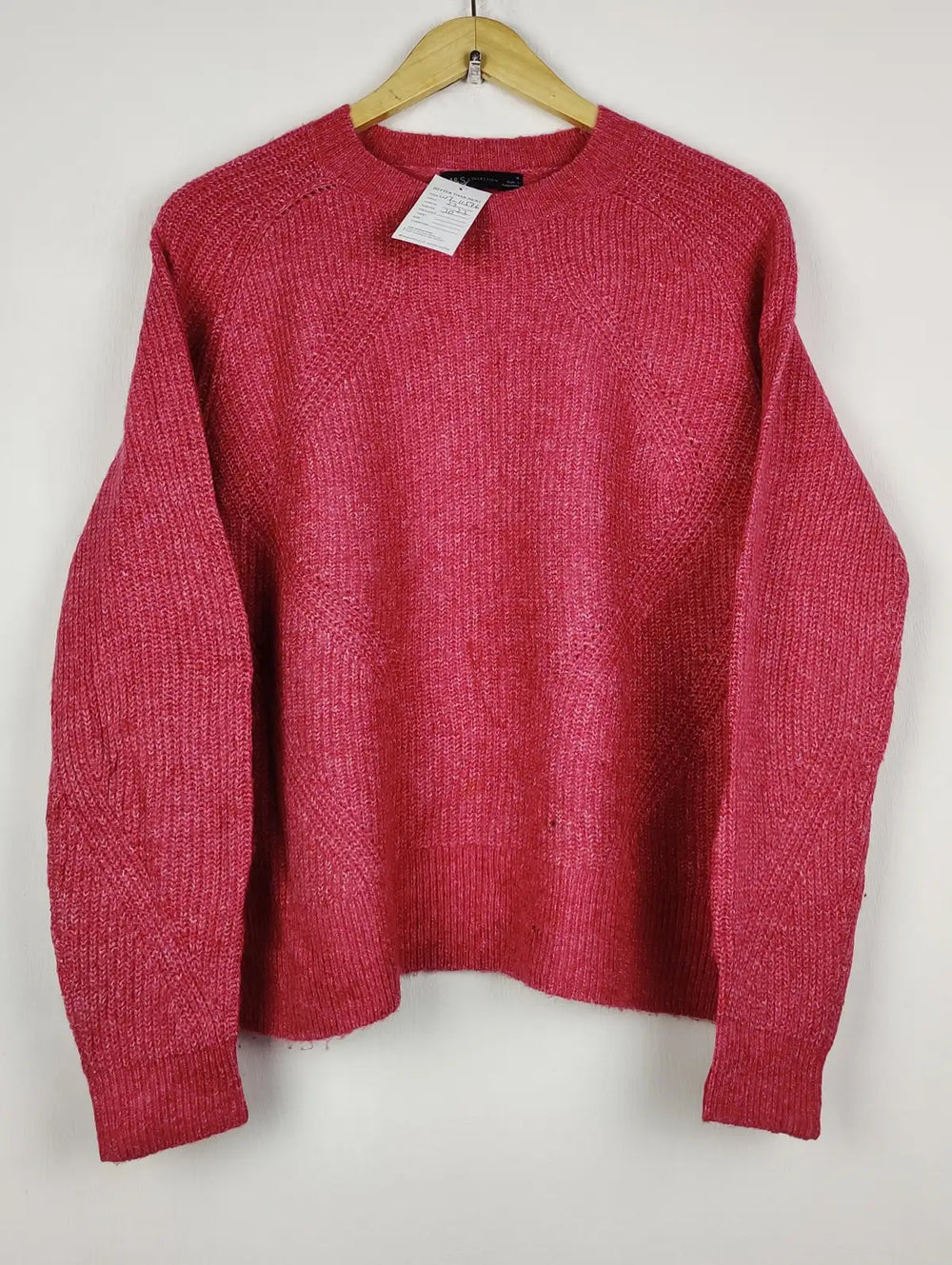 Buy online pre-used pre-loved 100% authentic & Original branded Marks & Spencer (WT-11576) available in Pakistan. Top international brands avilable.