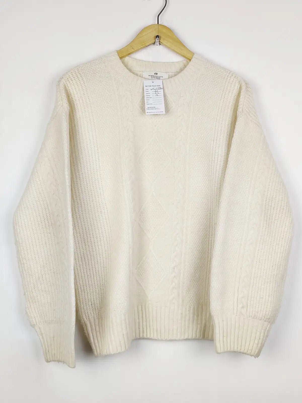 Buy online pre-used pre-loved 100% authentic & Original branded H&M (WT-11580) available in Pakistan. Top international brands avilable.