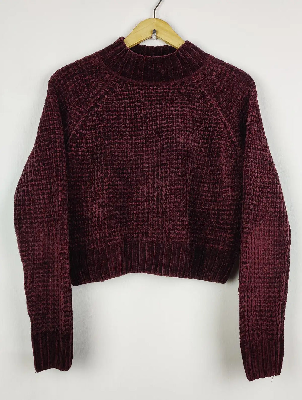 Buy online pre-used pre-loved 100% authentic & Original branded H&M (WT-11581) available in Pakistan. Top international brands avilable.